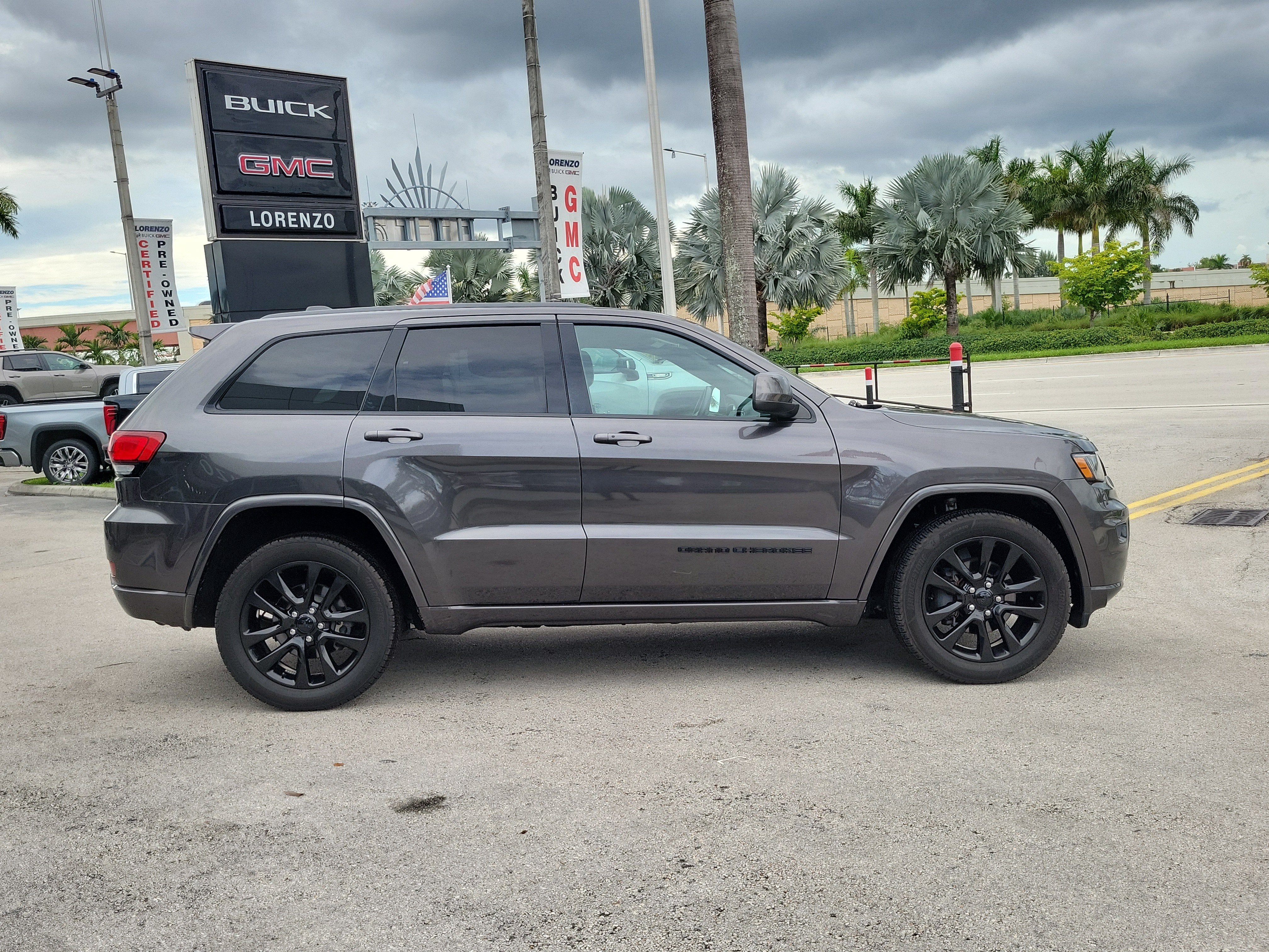 2019 Jeep Grand Cherokee Altitude