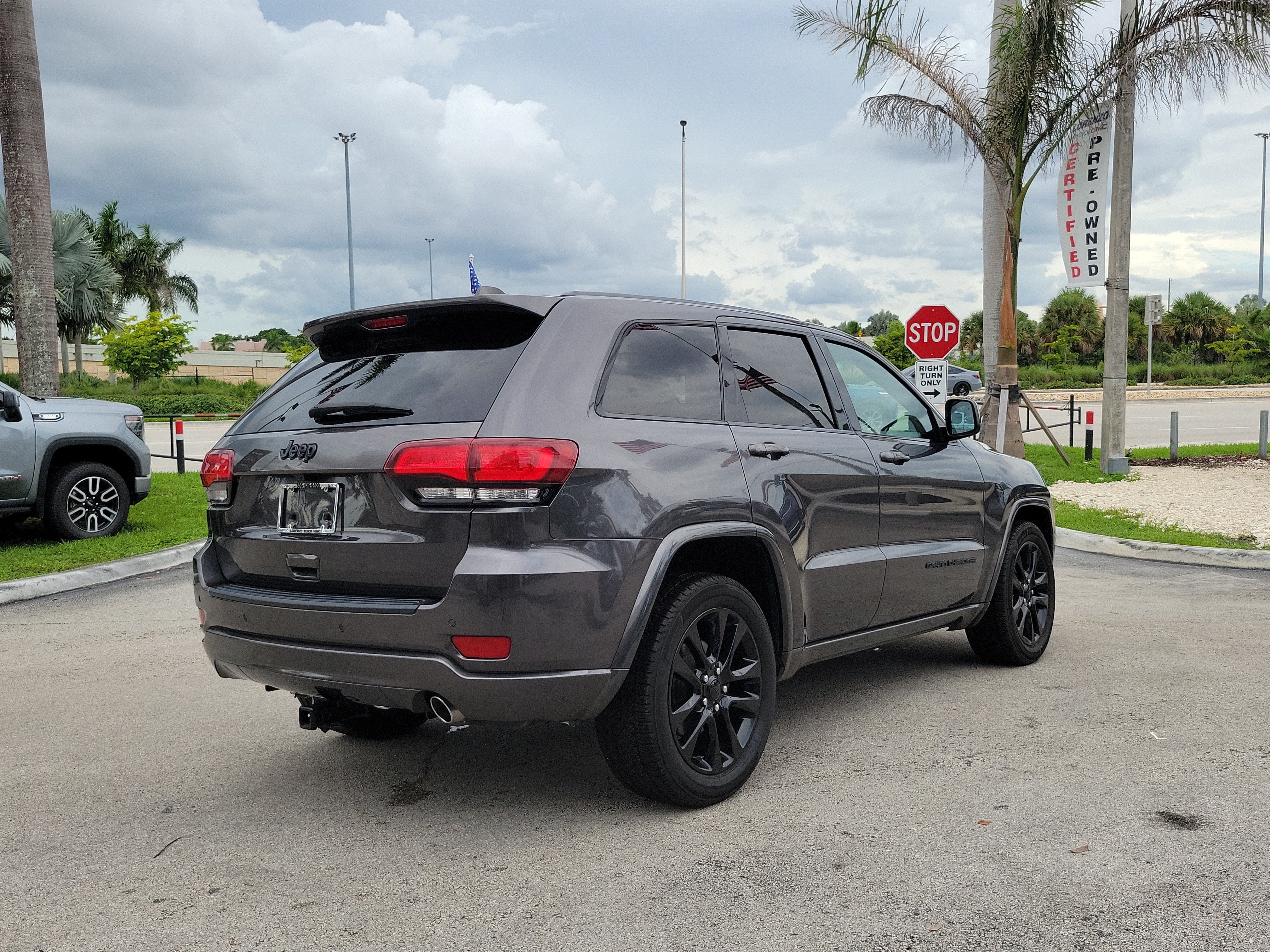 2019 Jeep Grand Cherokee Altitude