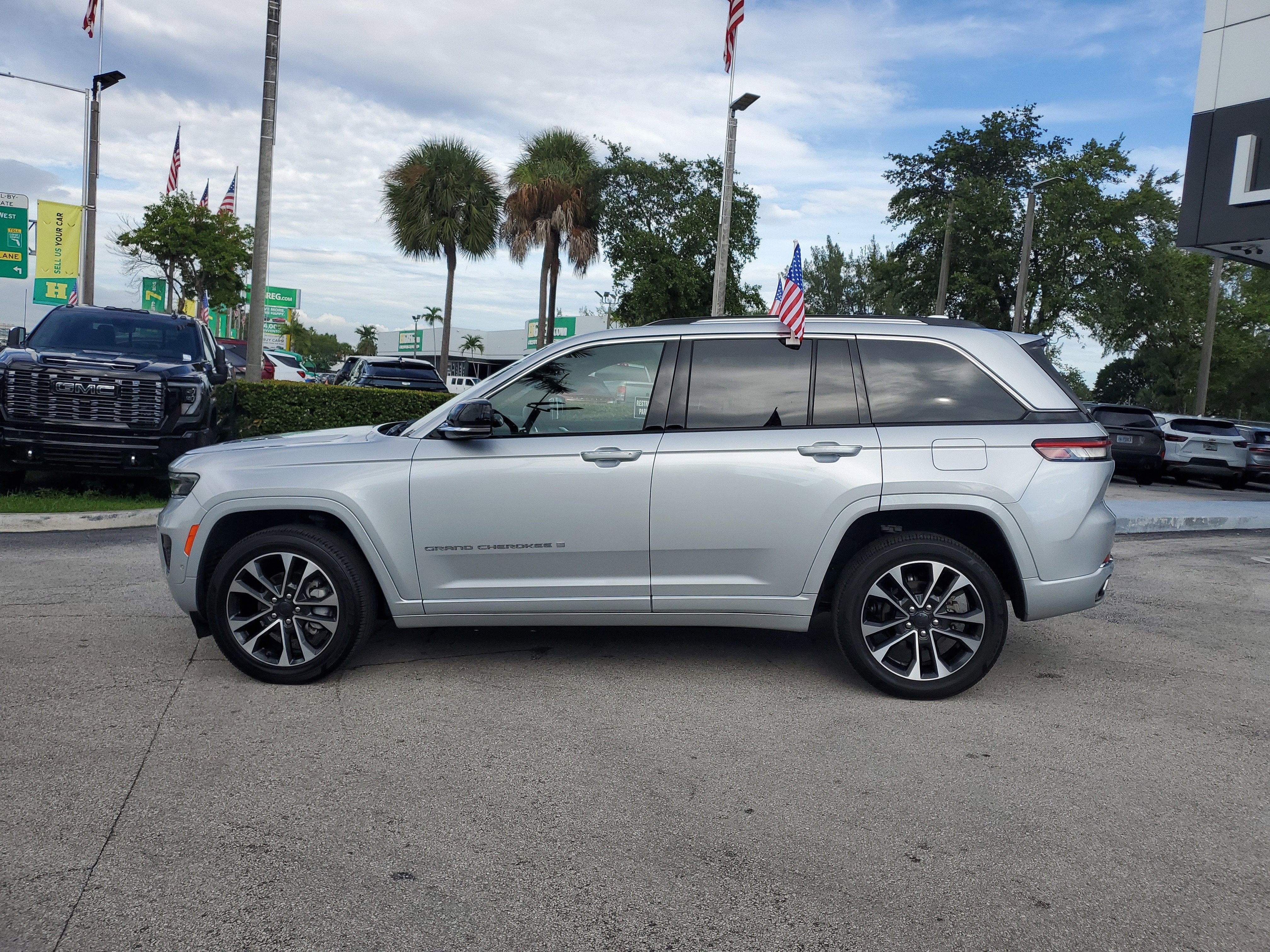 2022 Jeep Grand Cherokee Overland