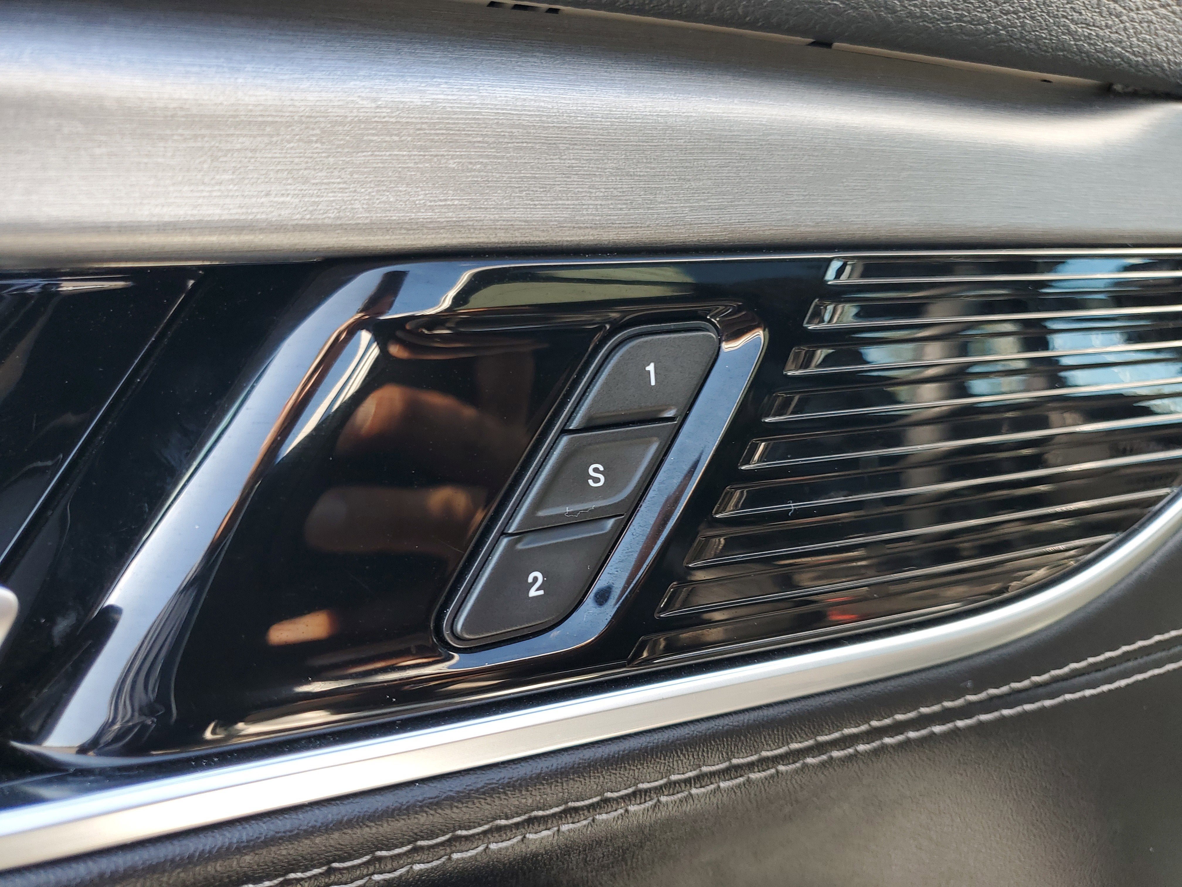 2023 Jeep Wagoneer Series II Carbide