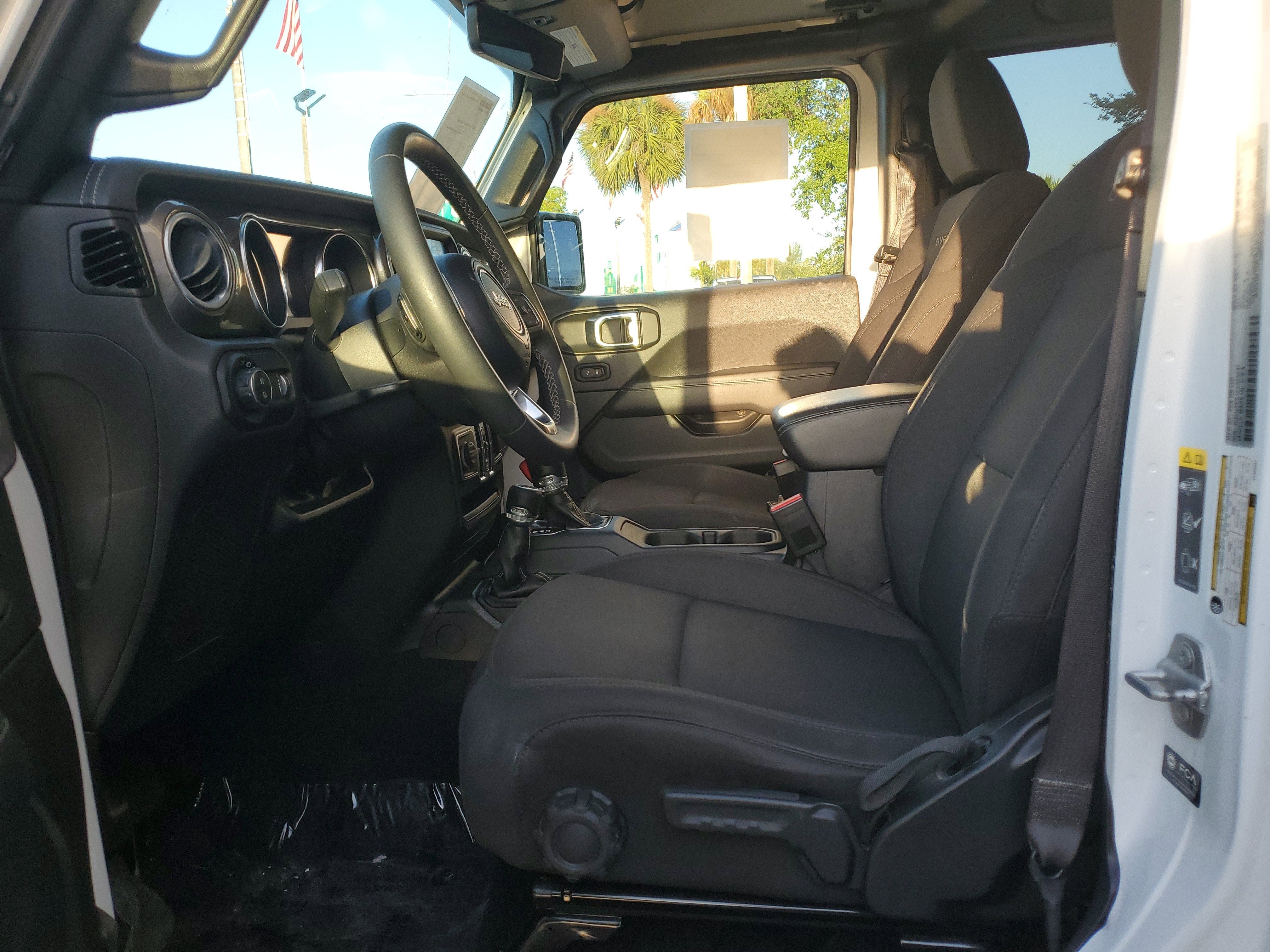 2023 Jeep Gladiator Overland