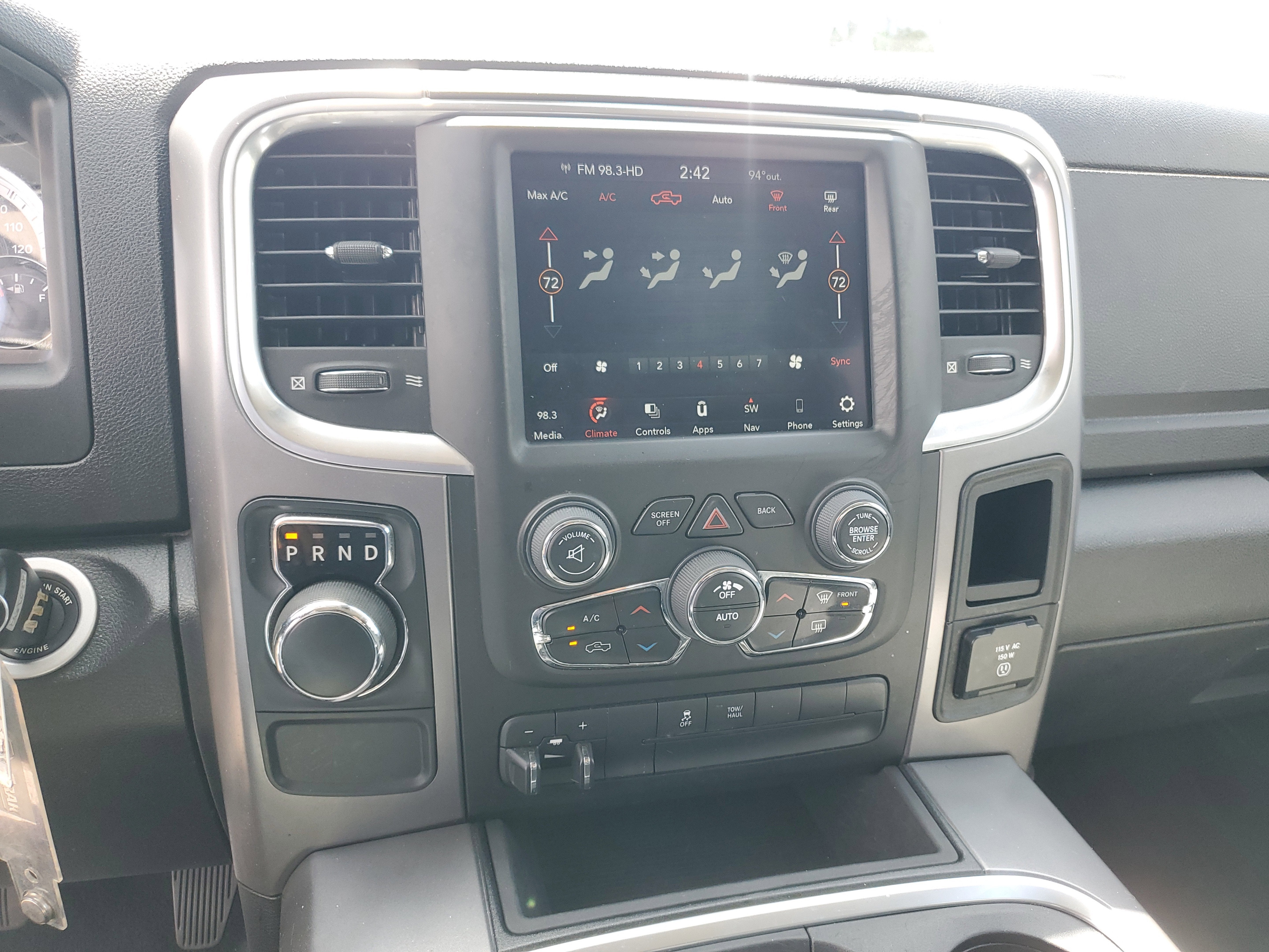 2022 RAM 1500 Classic SLT