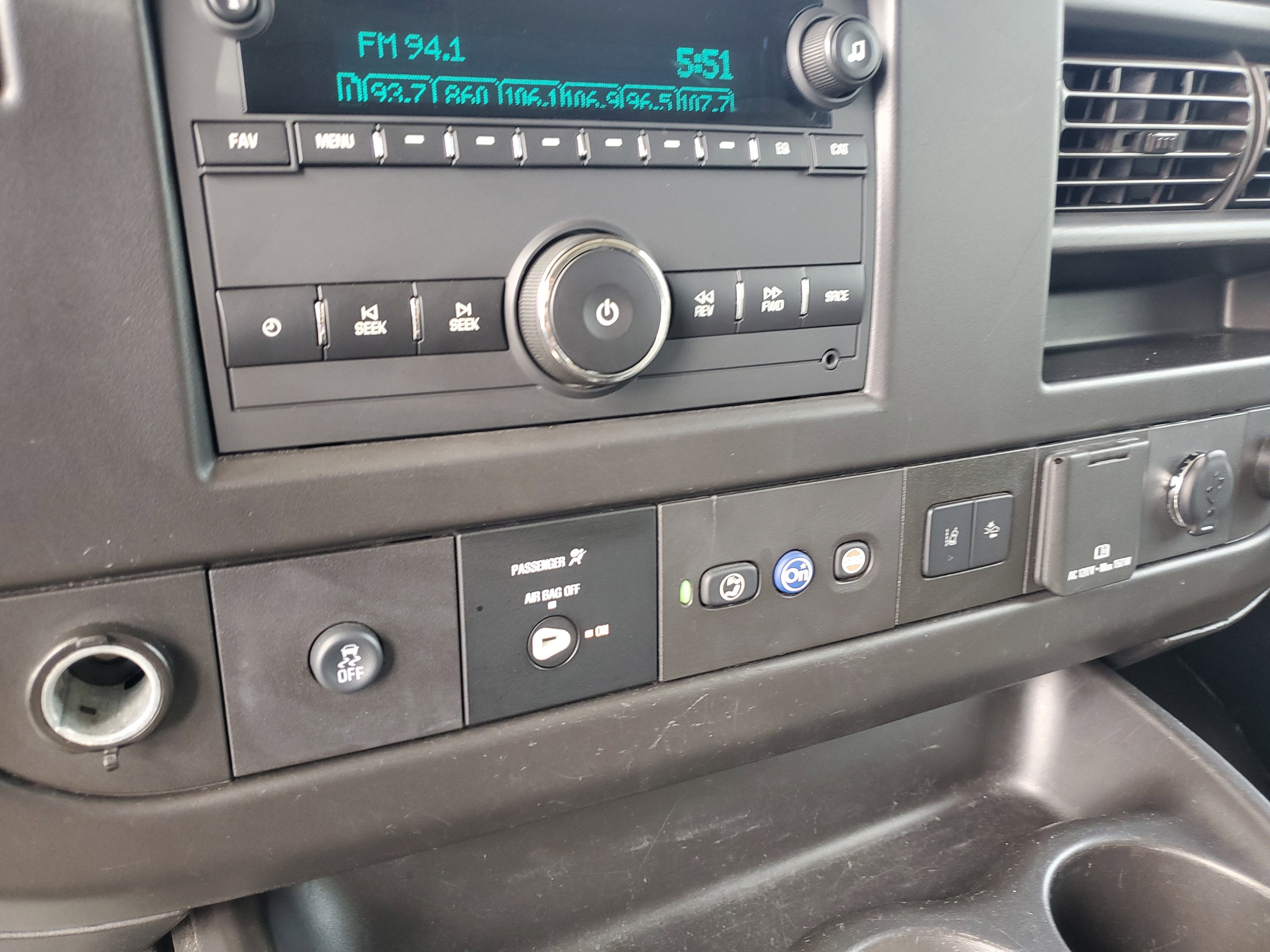 2020 Chevrolet Express Passenger 3500 1LT