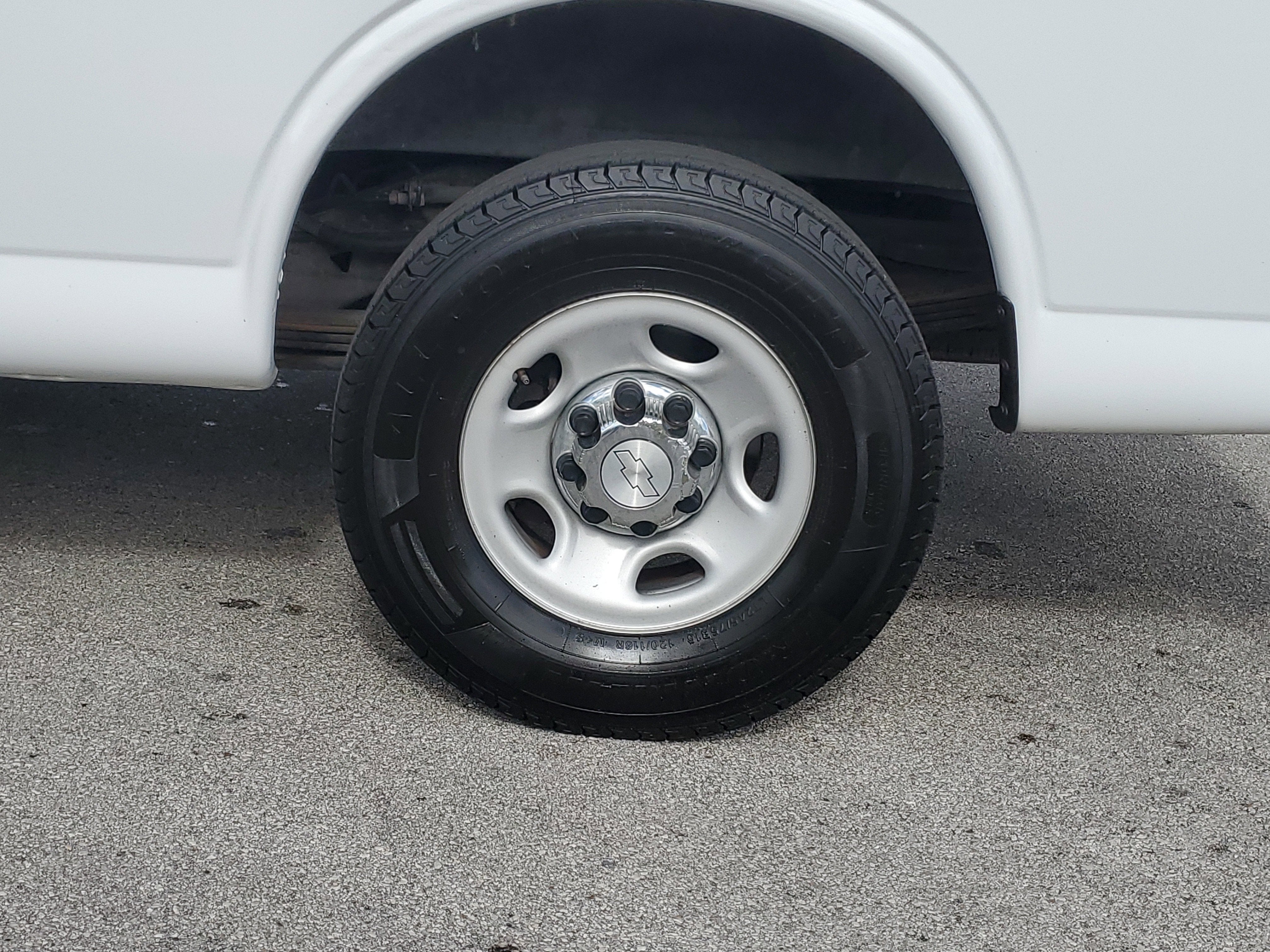 2020 Chevrolet Express Passenger 3500 1LT