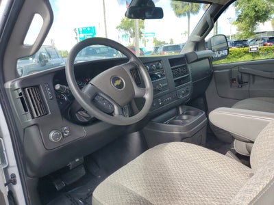 2020 Chevrolet Express Passenger 3500 1LT