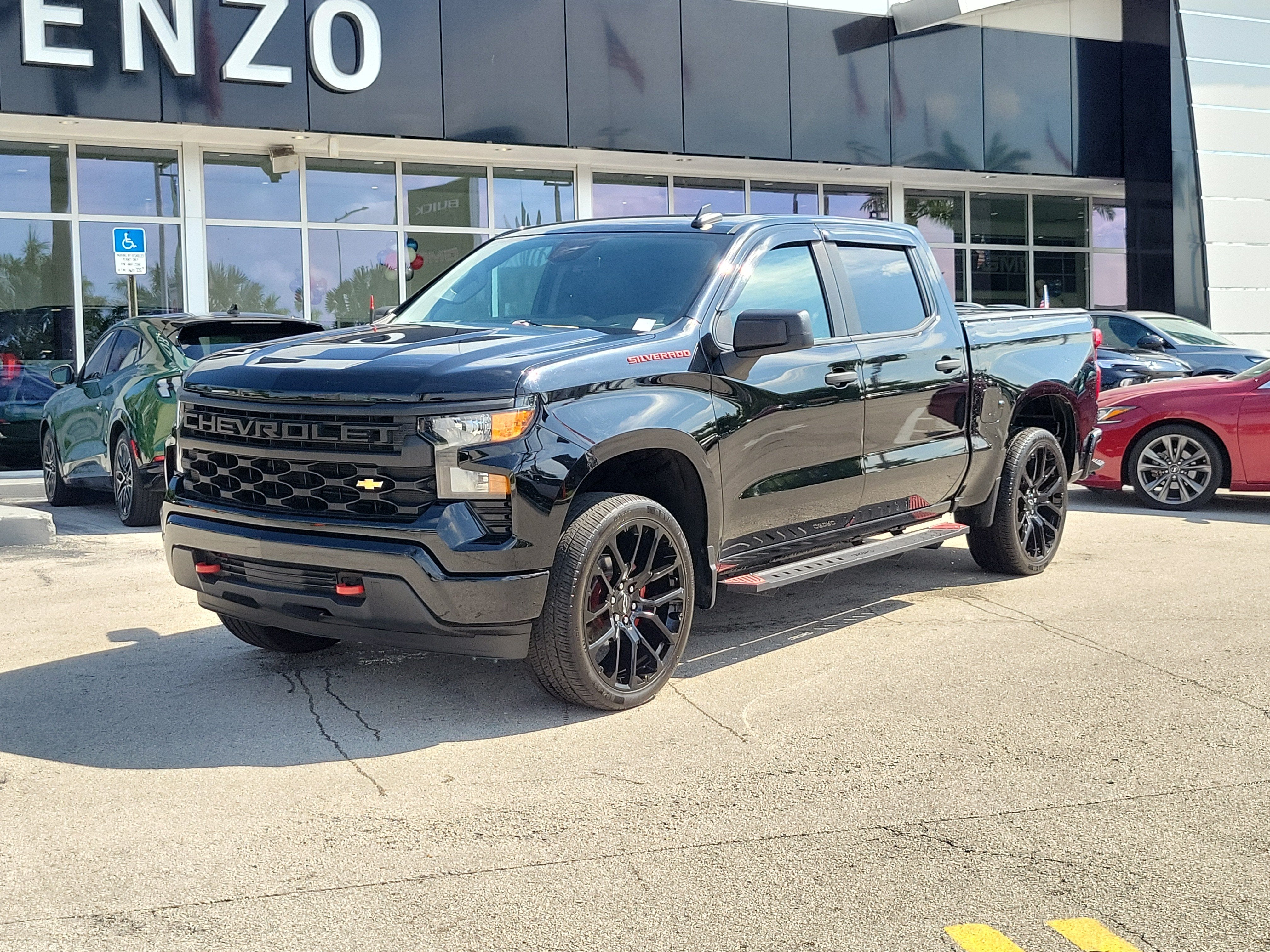 2023 Chevrolet Silverado 1500 Custom