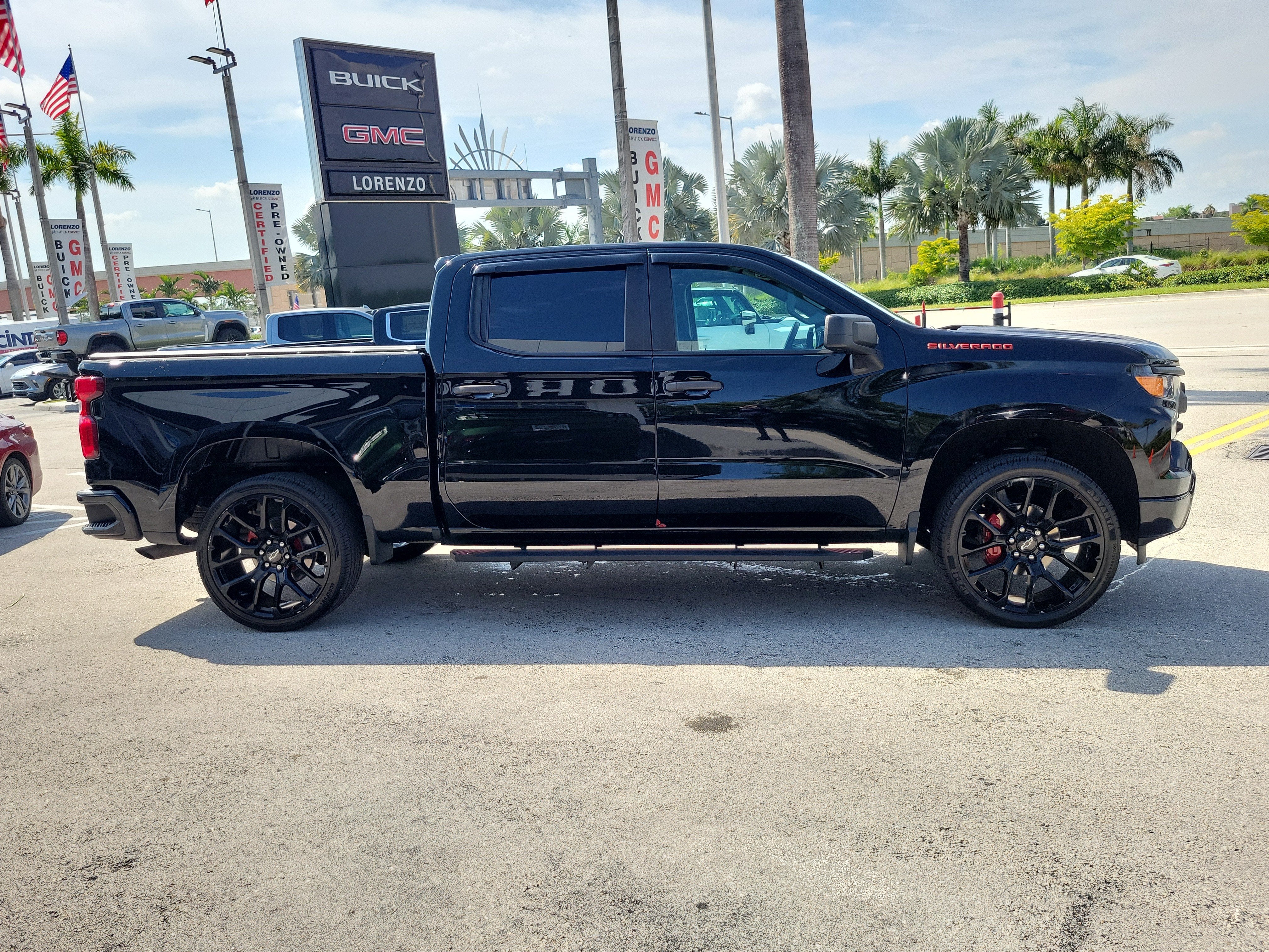 2023 Chevrolet Silverado 1500 Custom