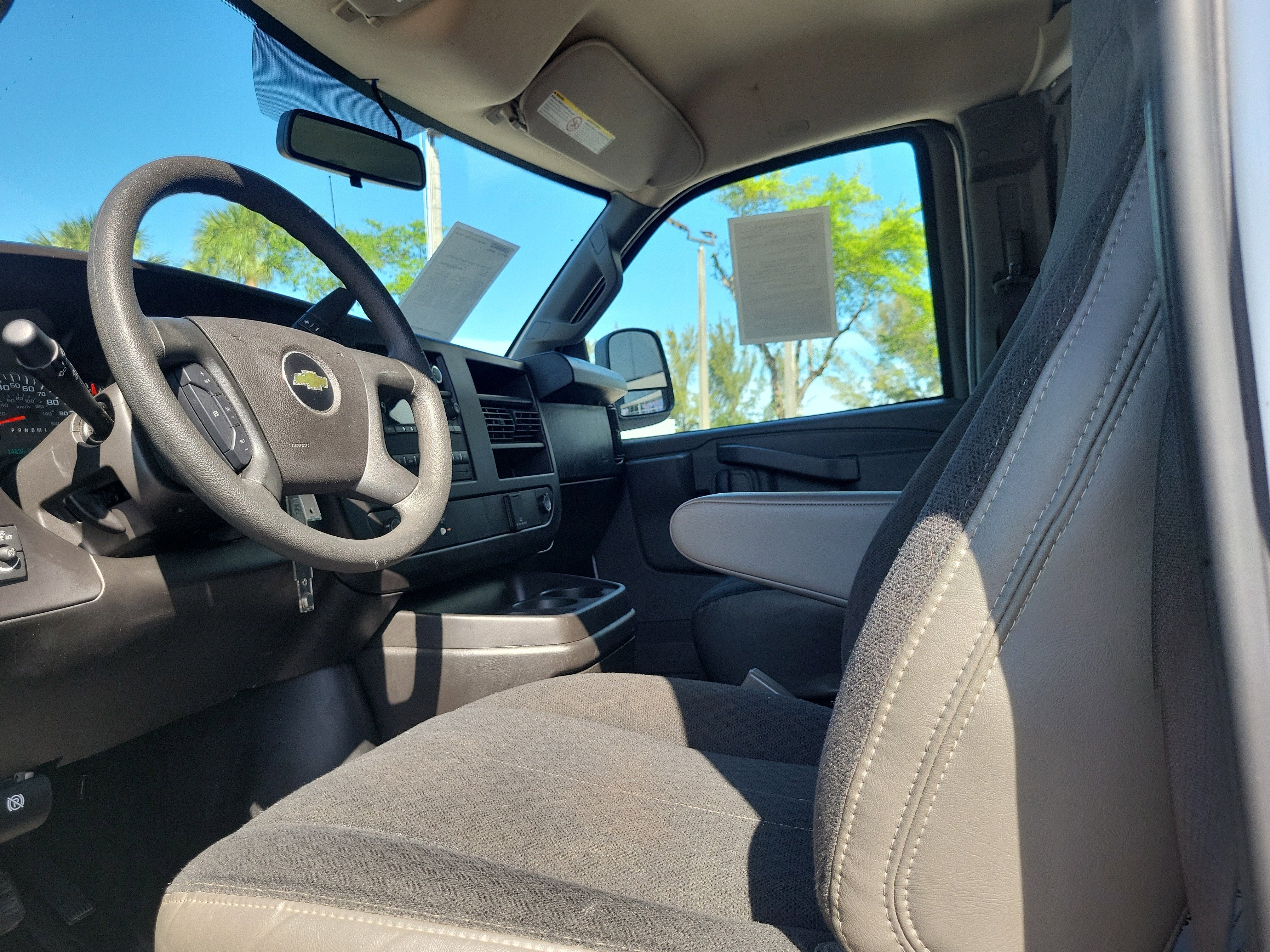 2024 Chevrolet Express Cargo 2500 WT