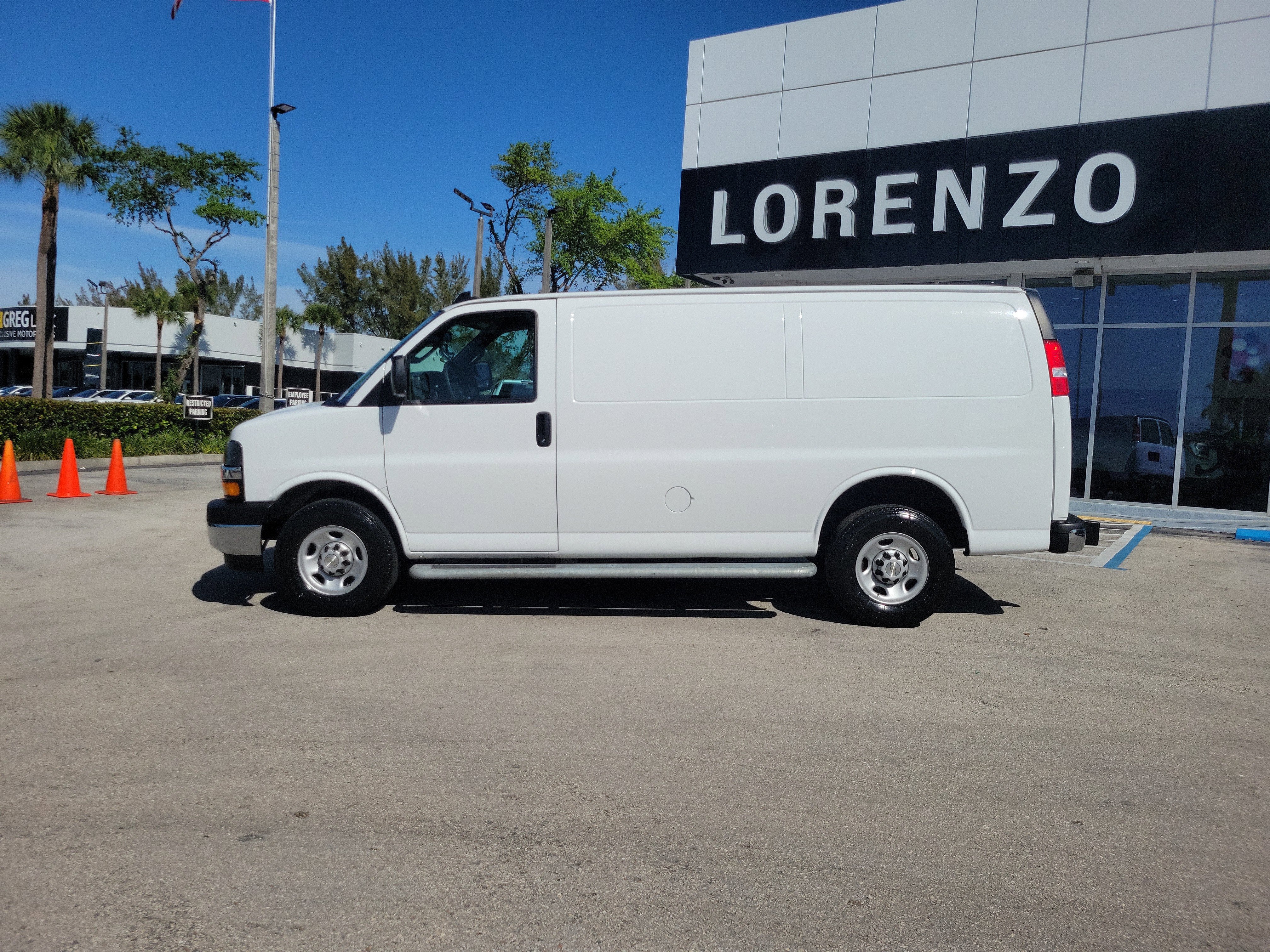 2024 Chevrolet Express Cargo 2500 WT