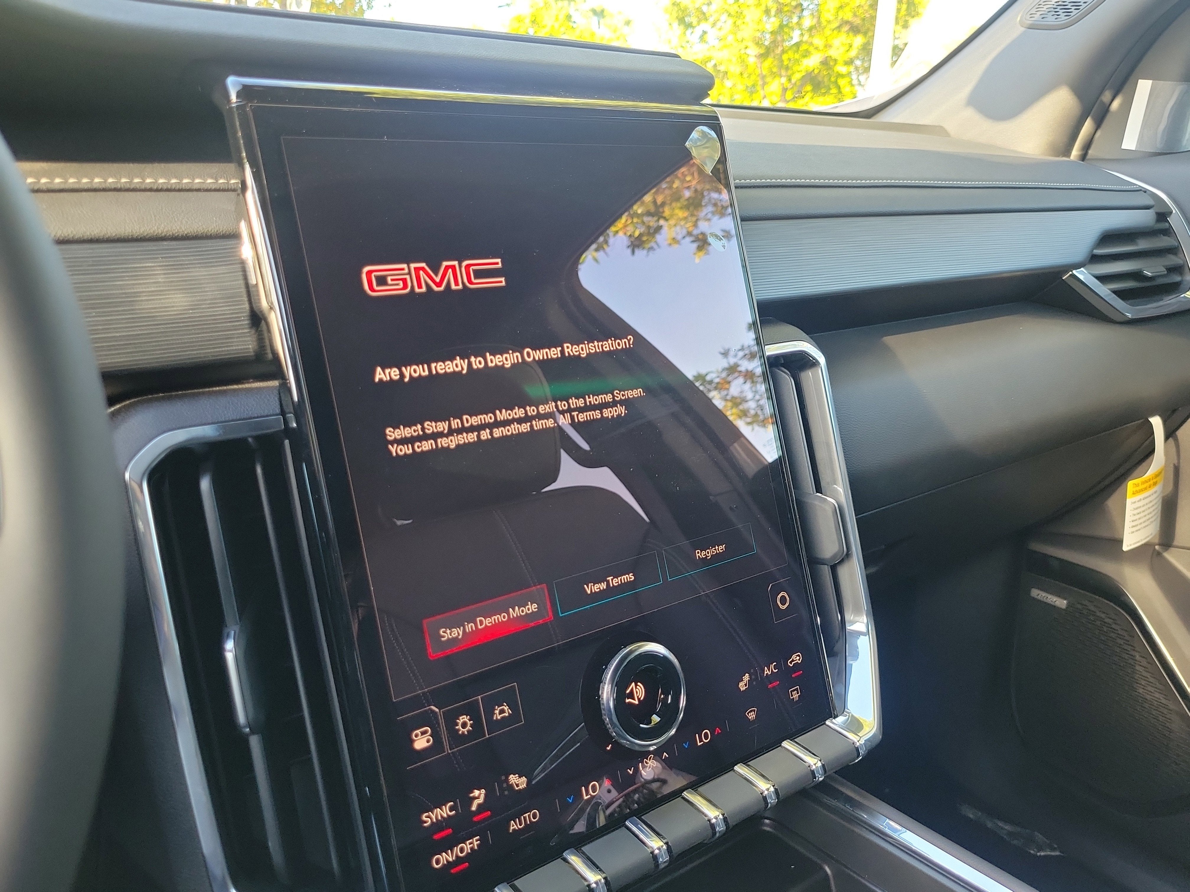 2026 GMC Acadia Elevation