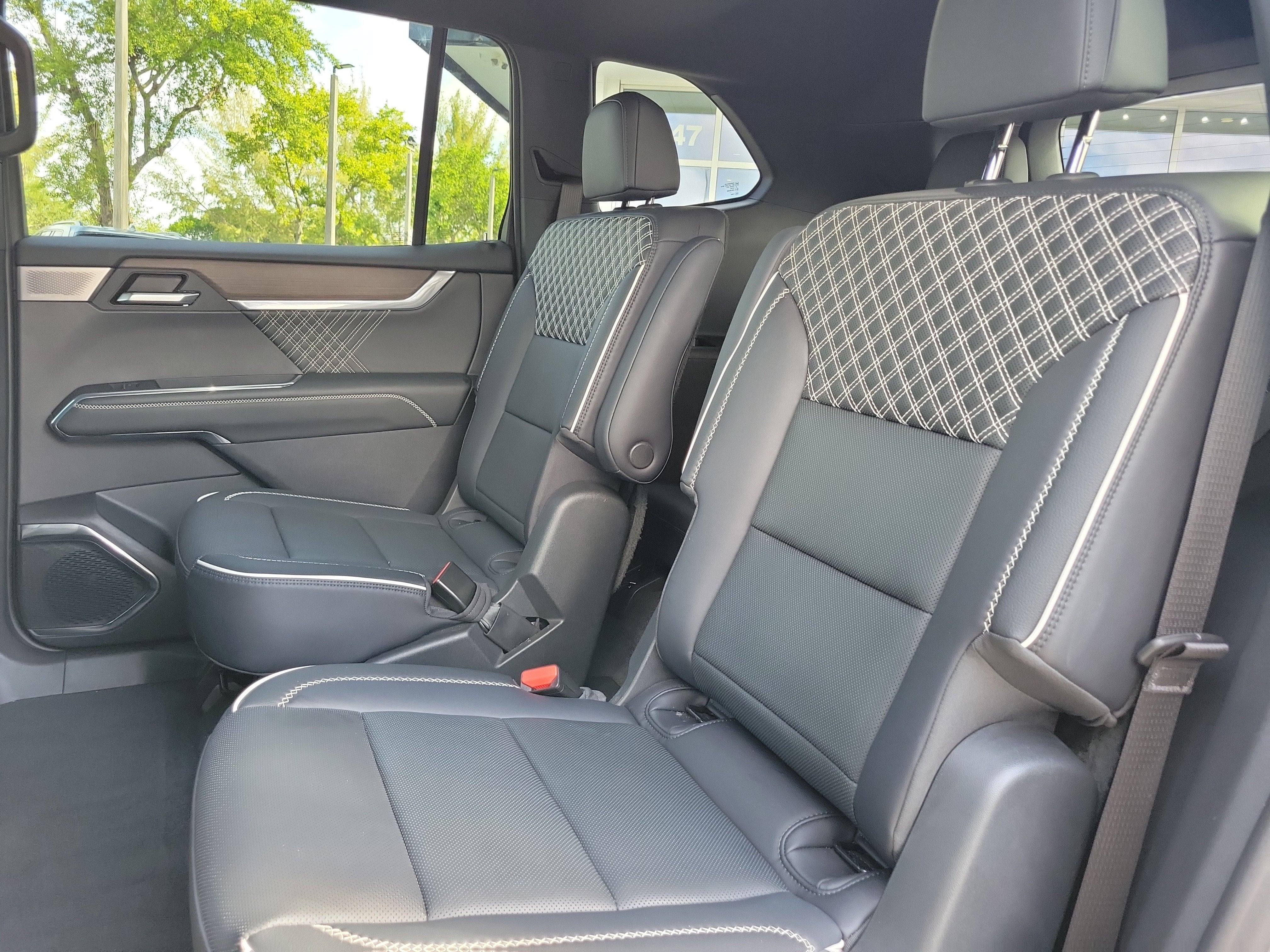 2024 GMC Acadia Denali