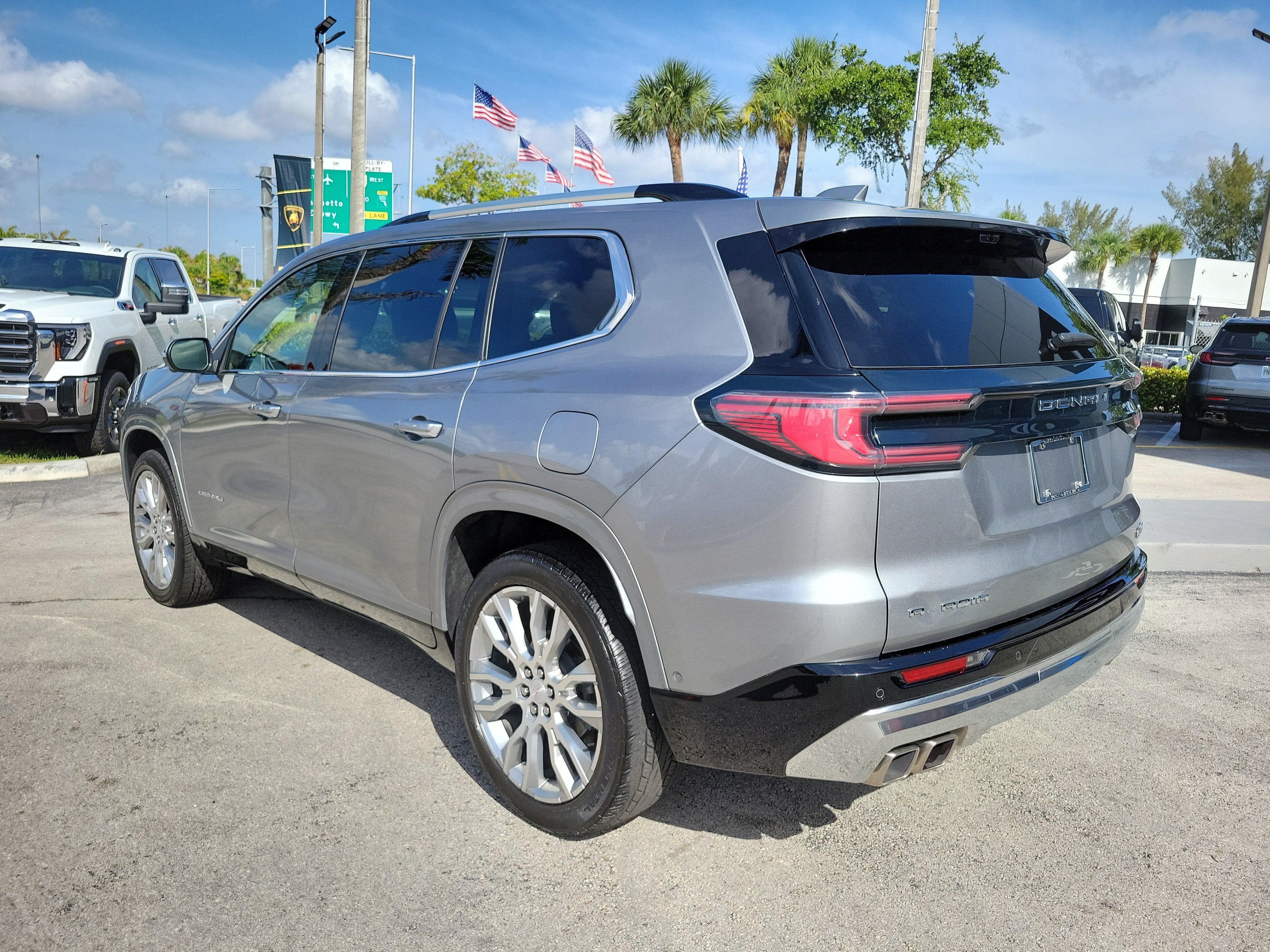 2024 GMC Acadia Denali