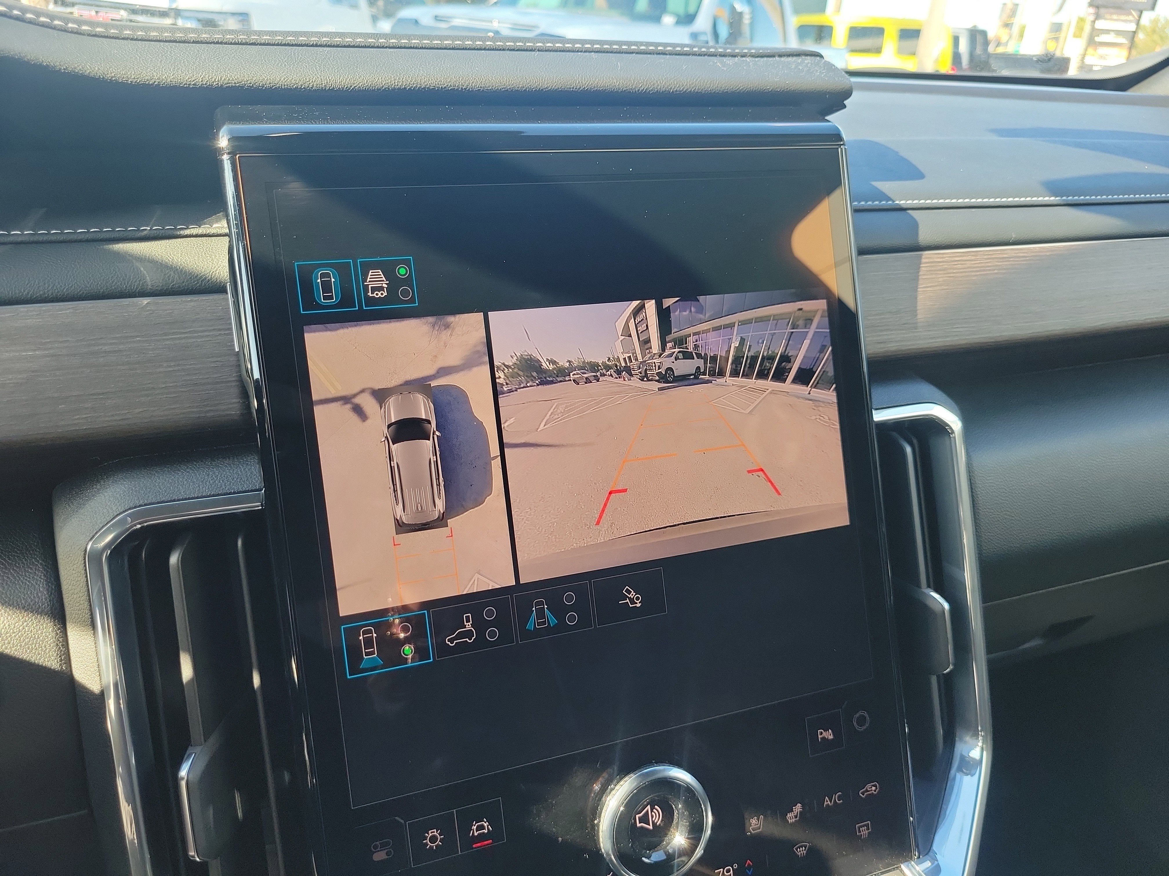 2024 GMC Acadia Denali