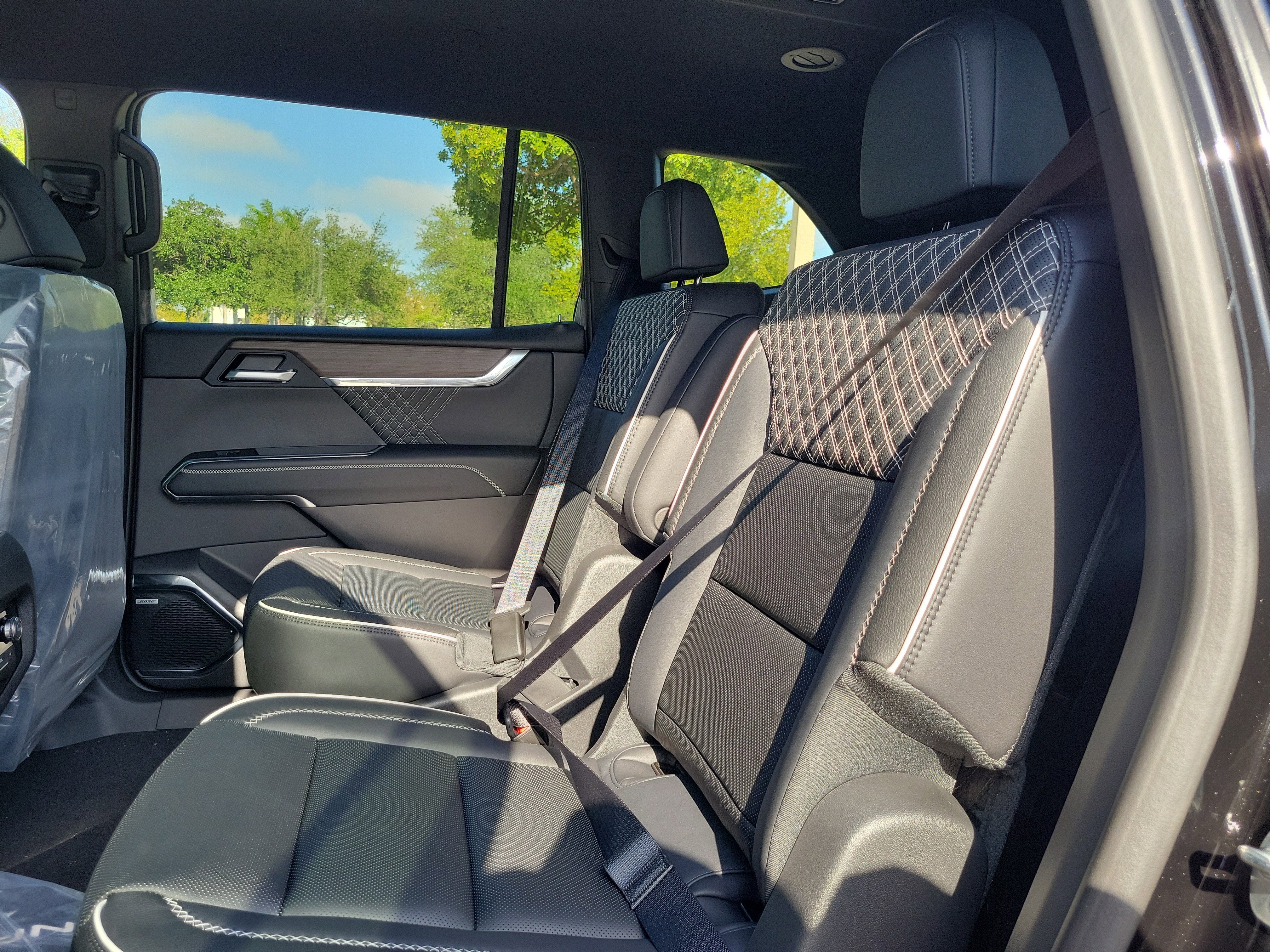 2025 GMC Acadia Denali