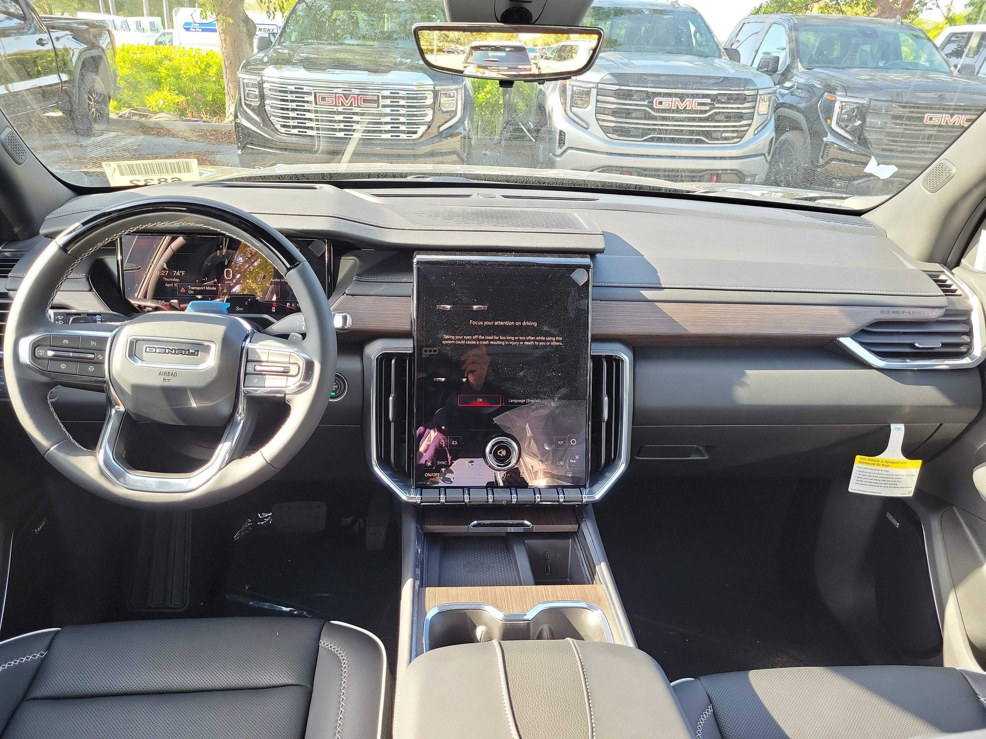 2025 GMC Acadia Denali