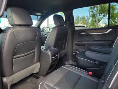 2025 GMC Acadia Denali