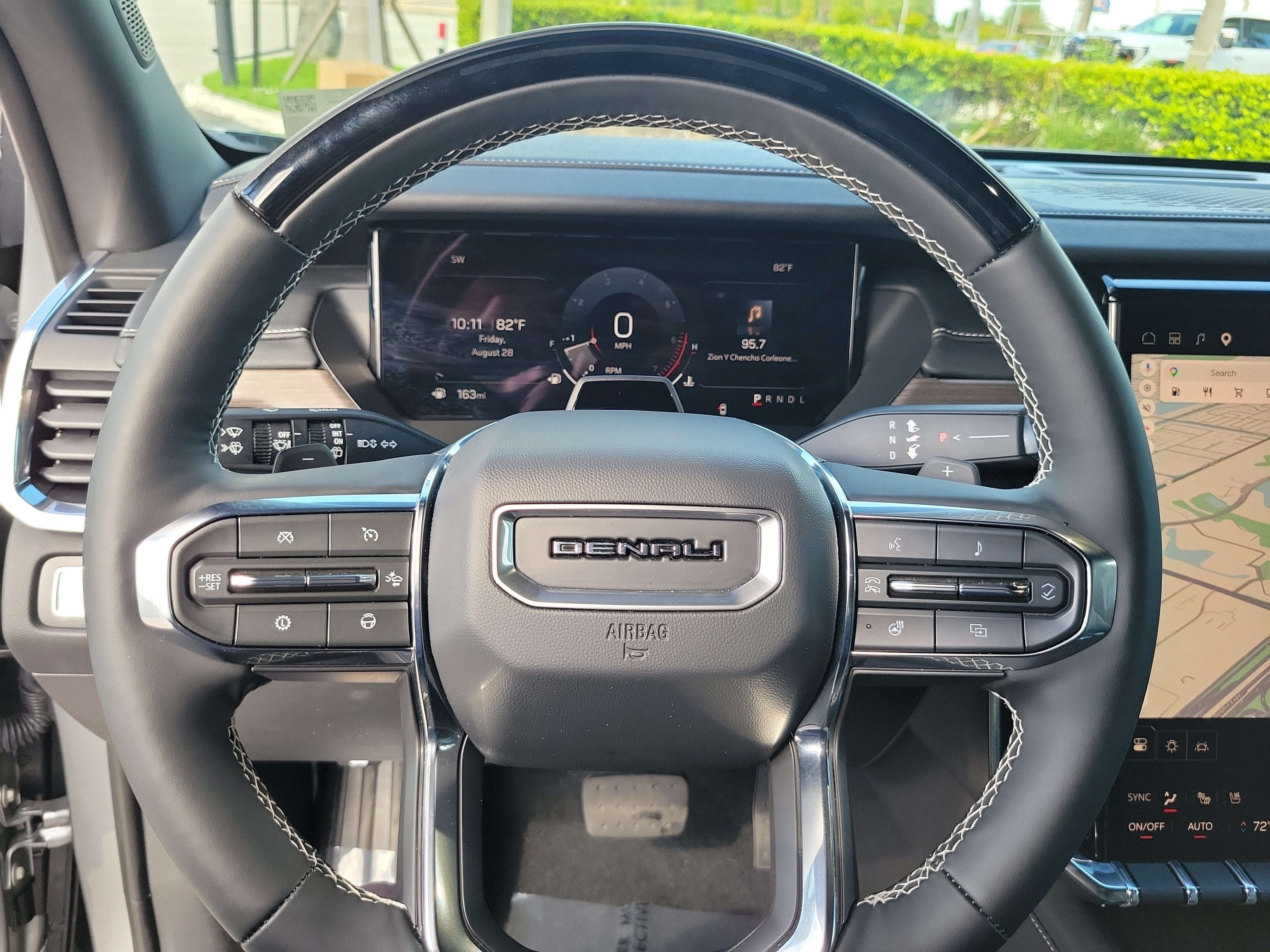 2025 GMC Acadia Denali