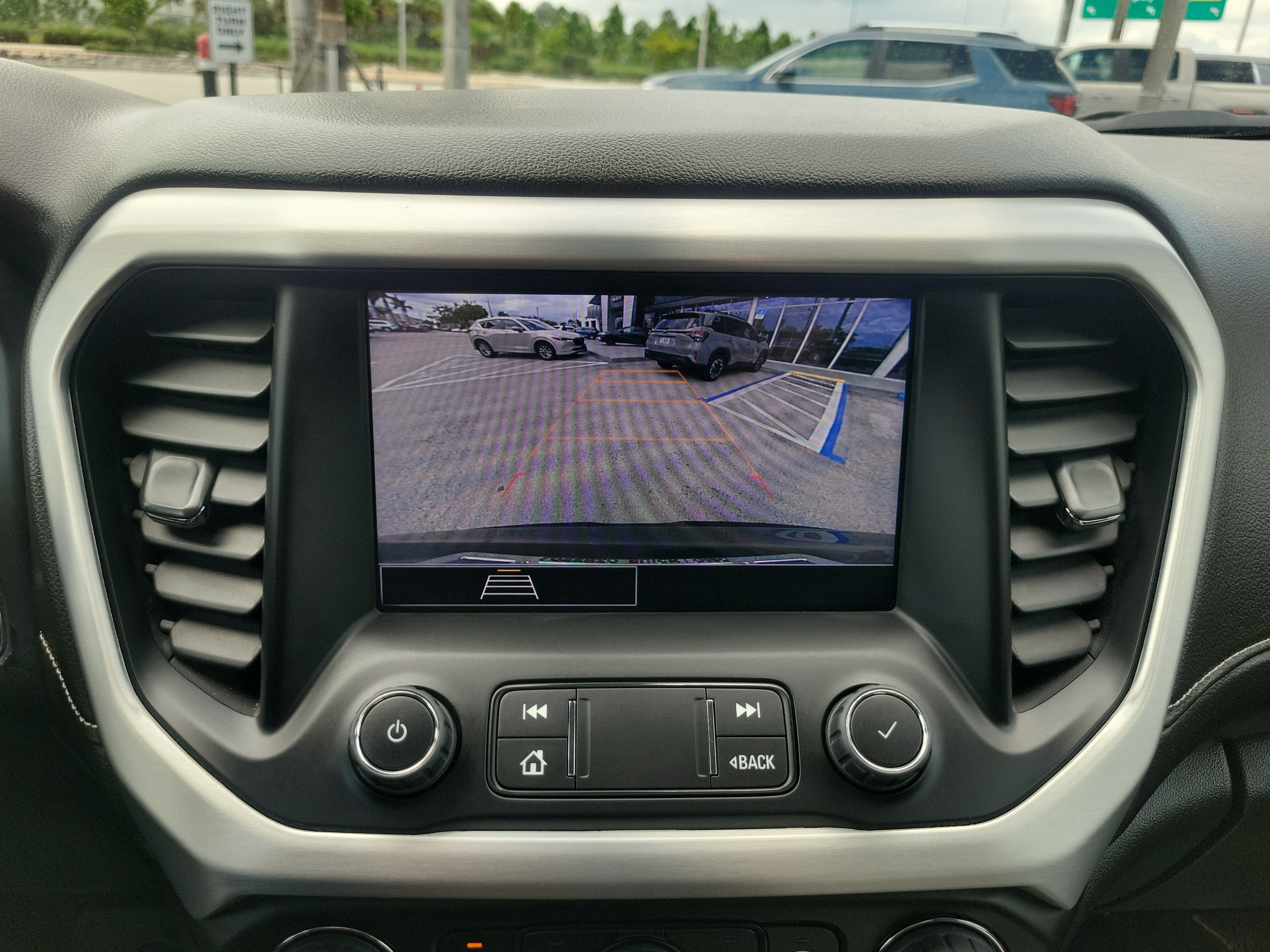 2023 GMC Acadia SLE