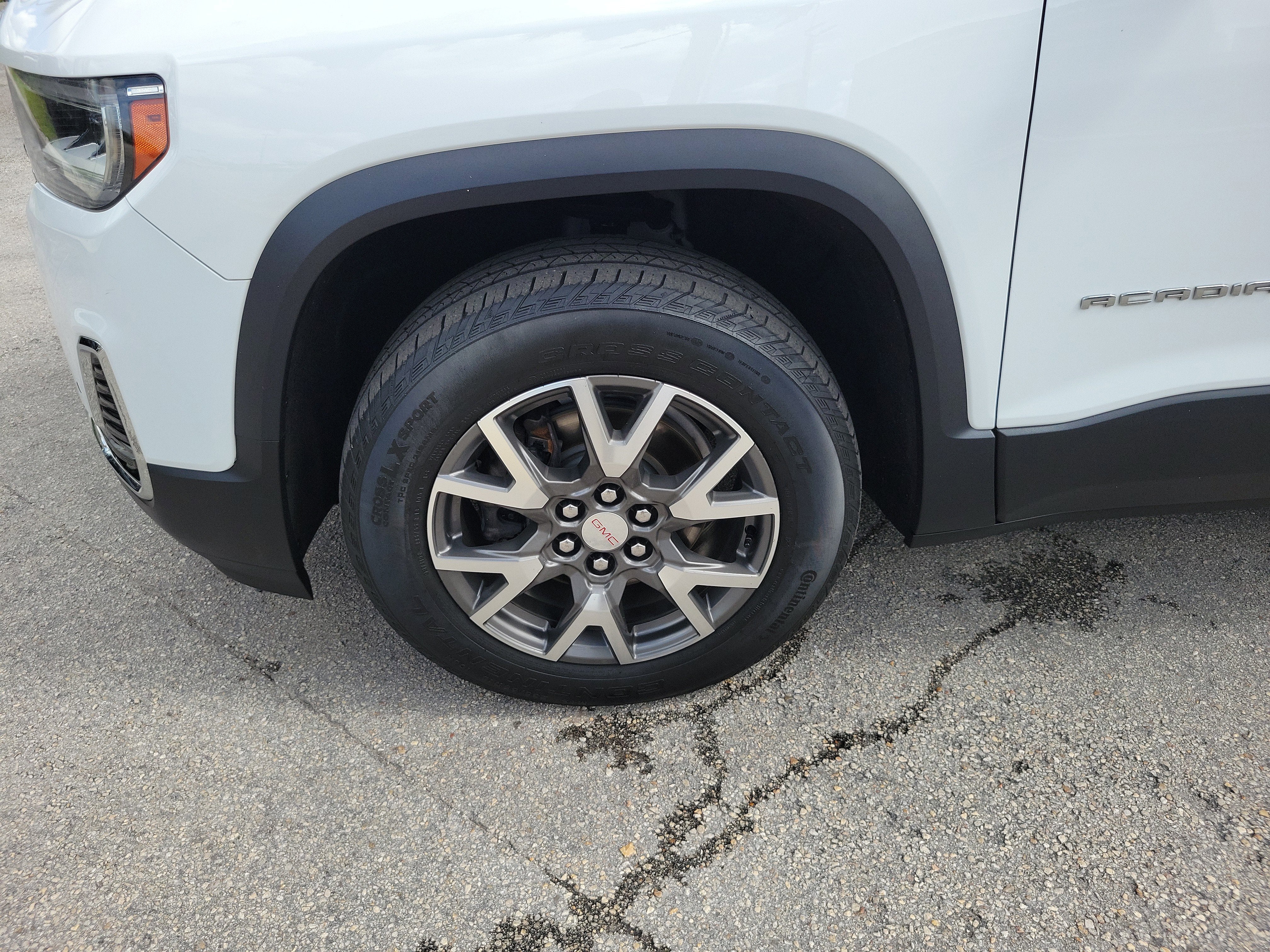2023 GMC Acadia SLE