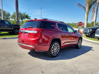 2022 GMC Acadia Denali