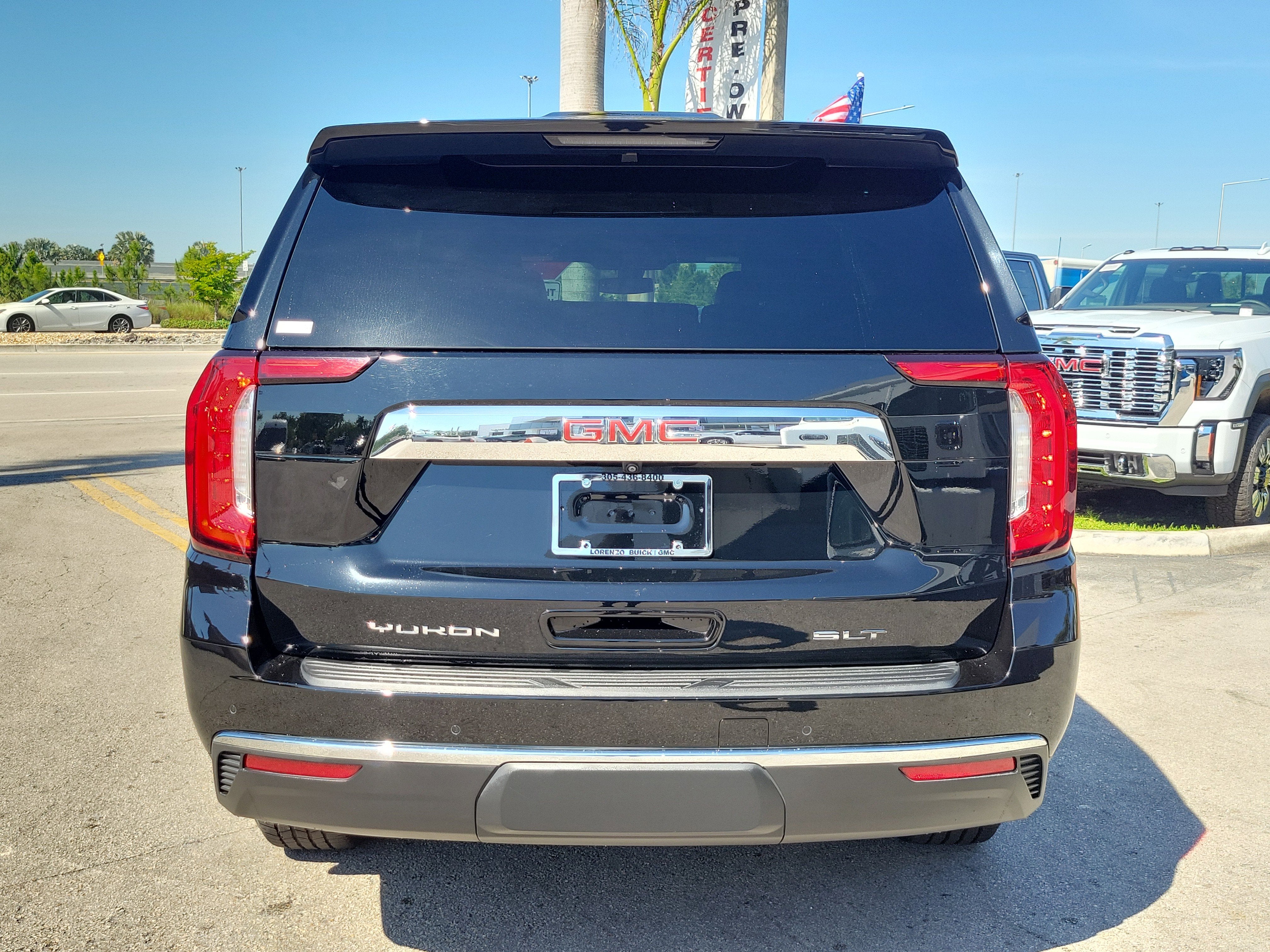 2022 GMC Yukon SLT