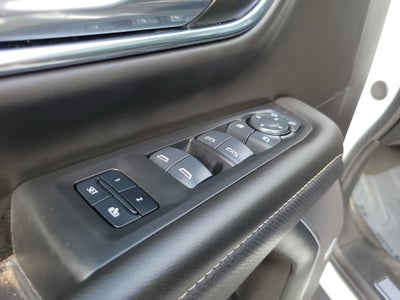 2024 GMC Yukon XL SLT