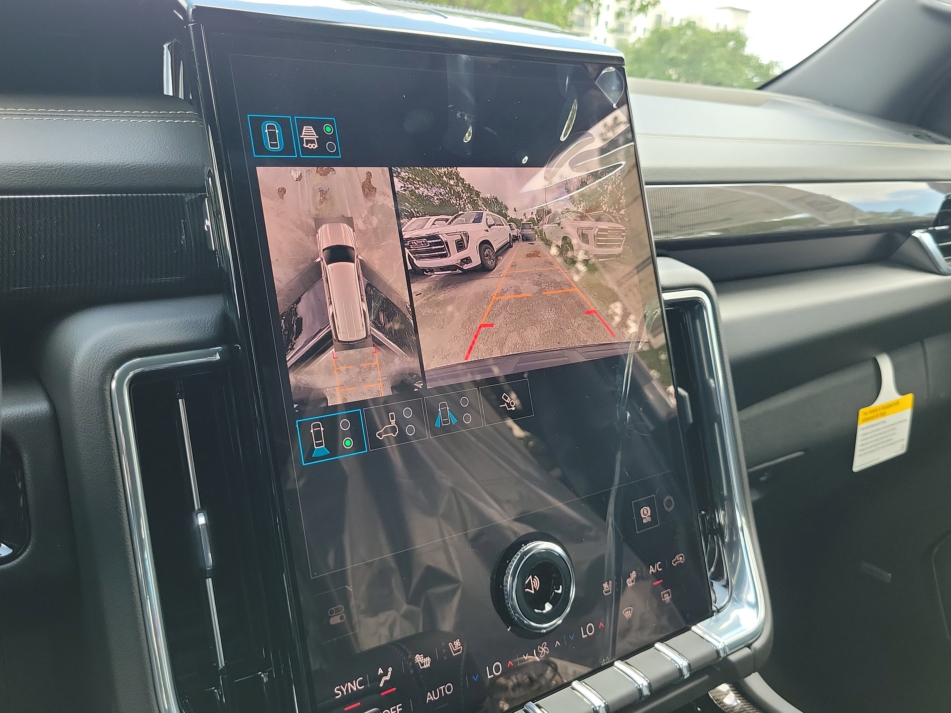 2026 GMC Yukon XL Elevation - Photo 12