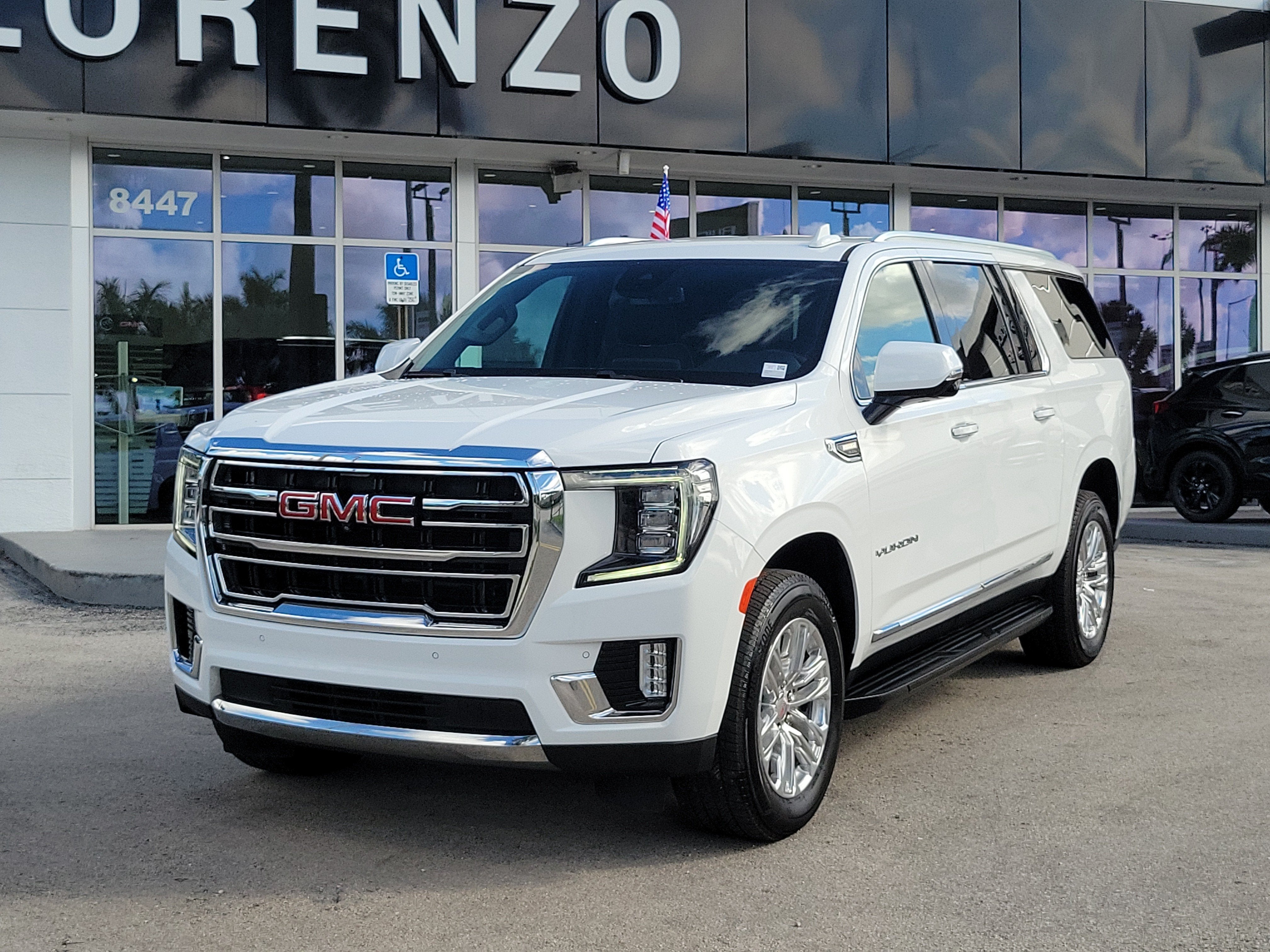 2023 GMC Yukon XL SLT
