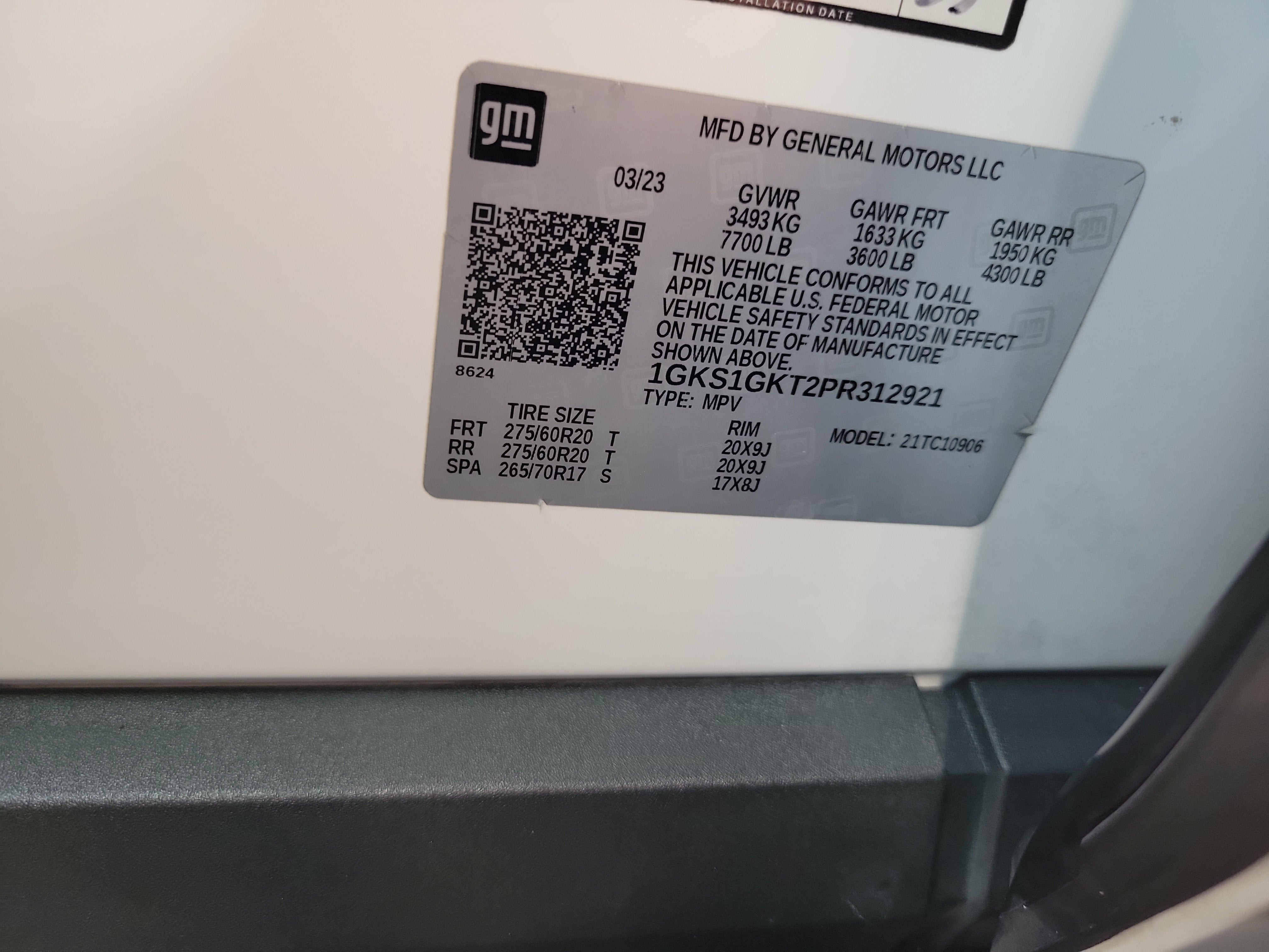 2023 GMC Yukon XL SLT