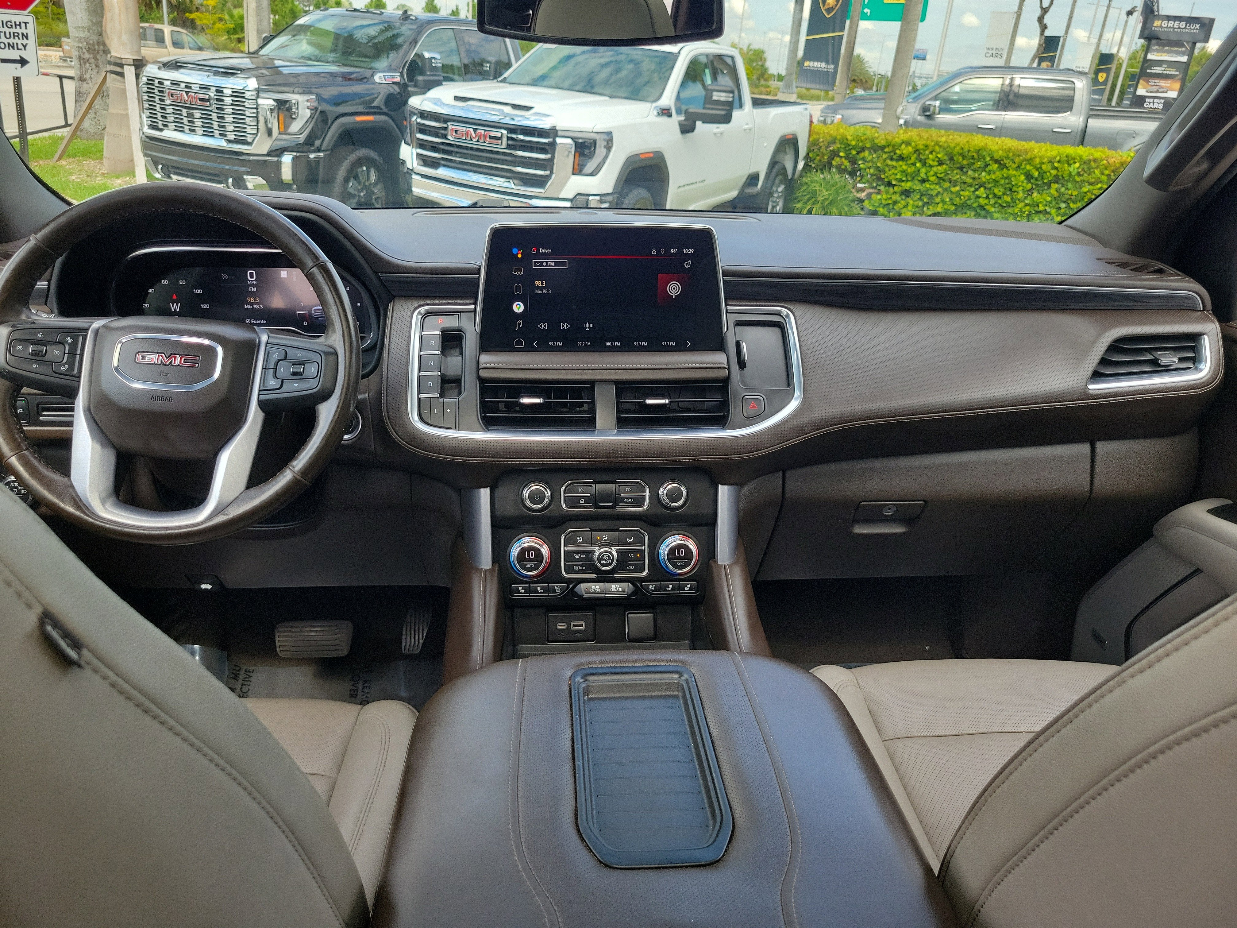 2022 GMC Yukon SLT