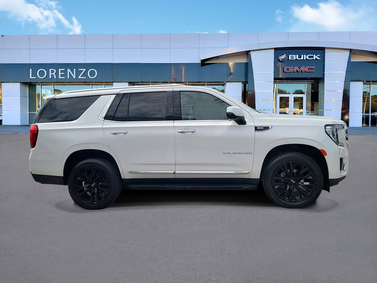 2022 GMC Yukon SLT