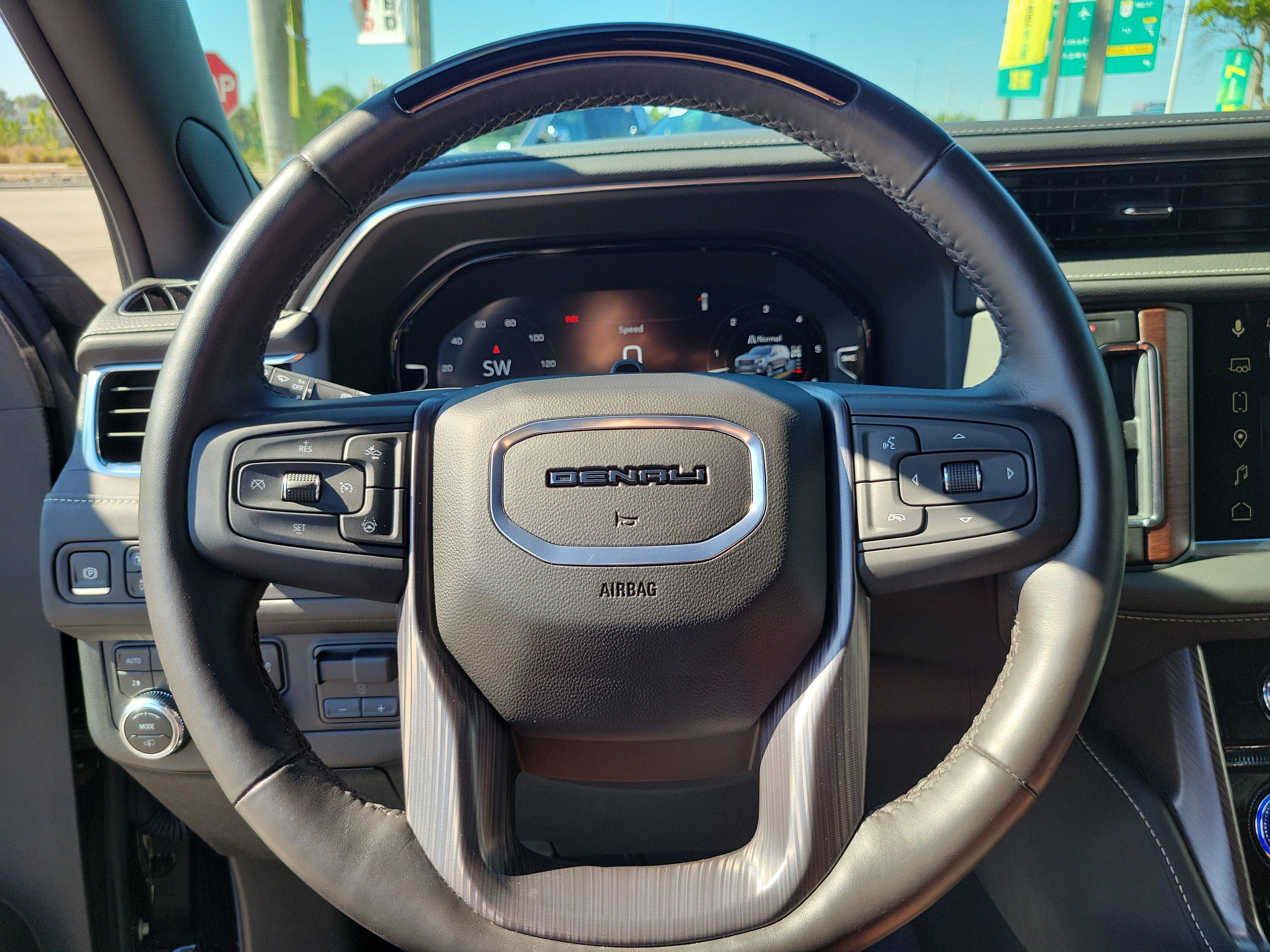 2024 GMC Yukon Denali Ultimate