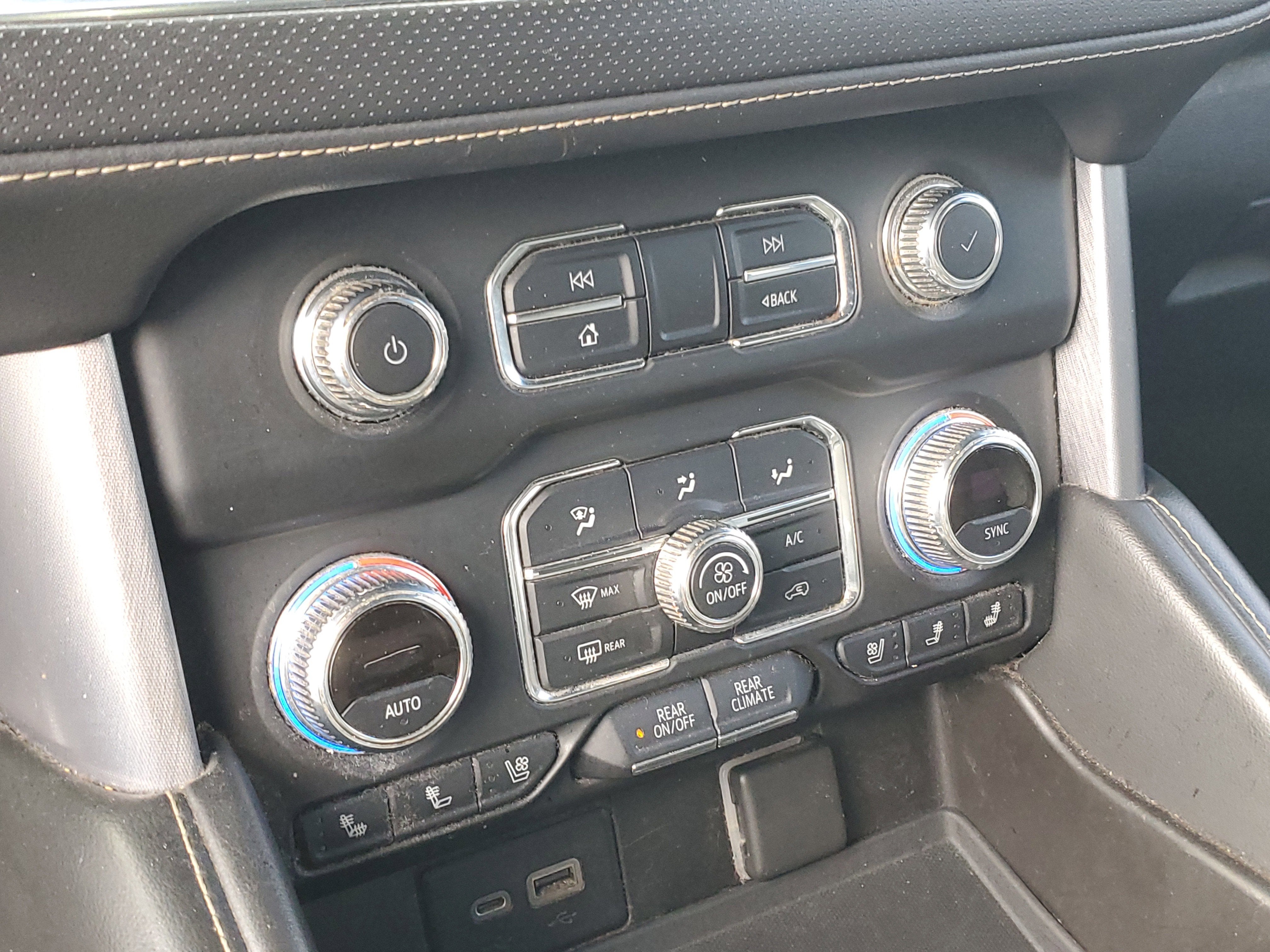 2021 GMC Yukon XL SLT