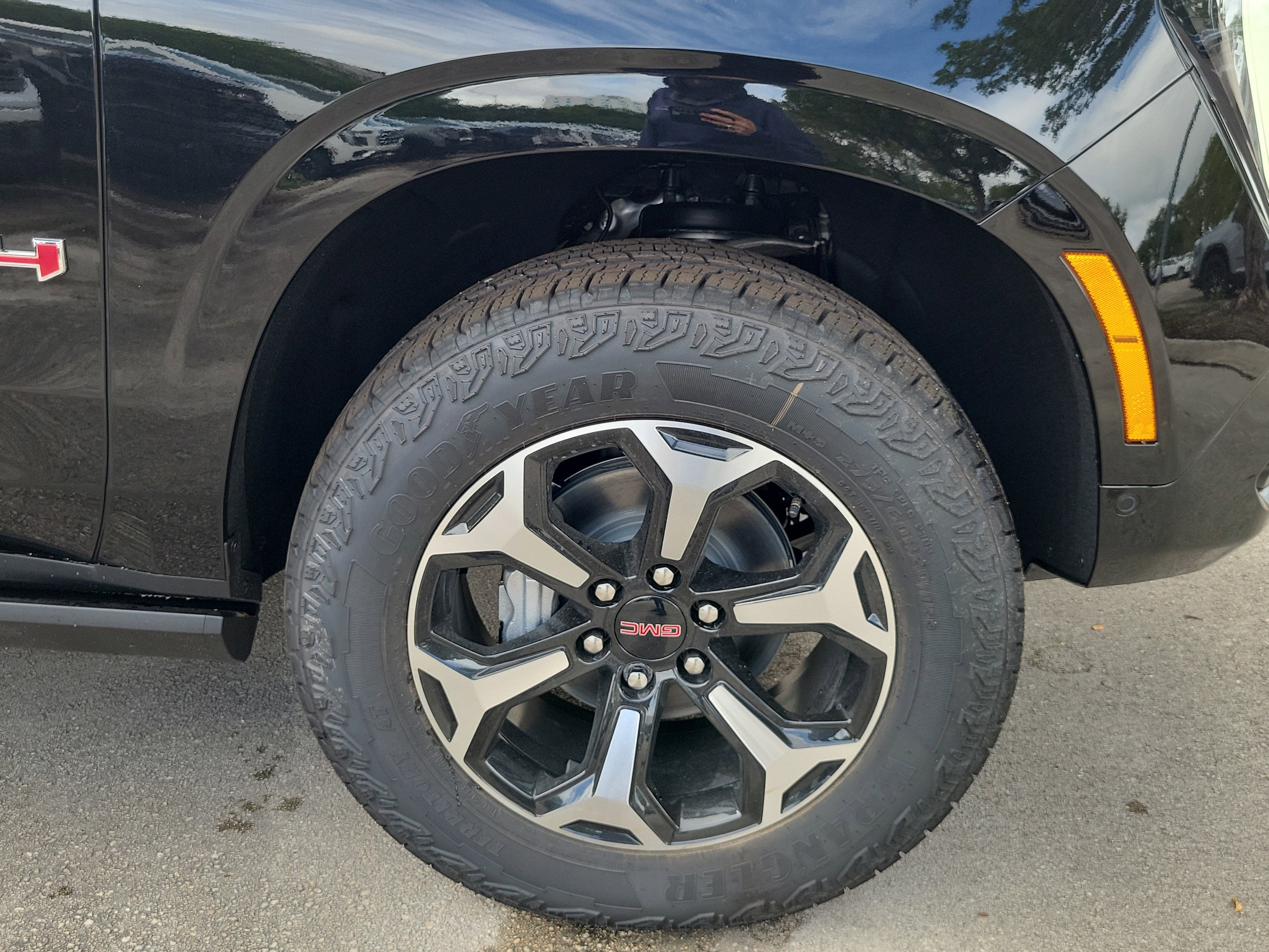 2026 GMC Yukon XL AT4