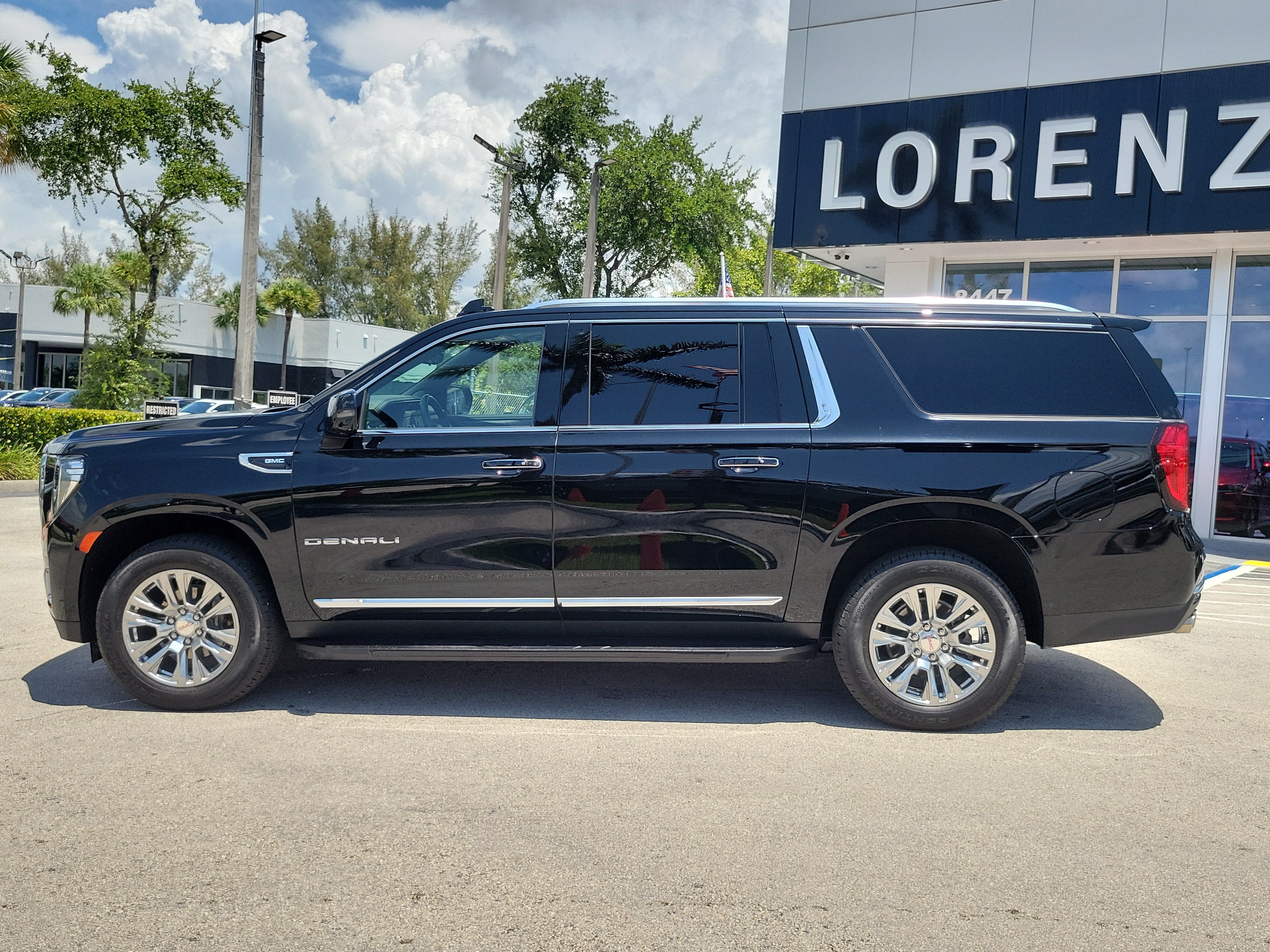 2024 GMC Yukon XL Denali