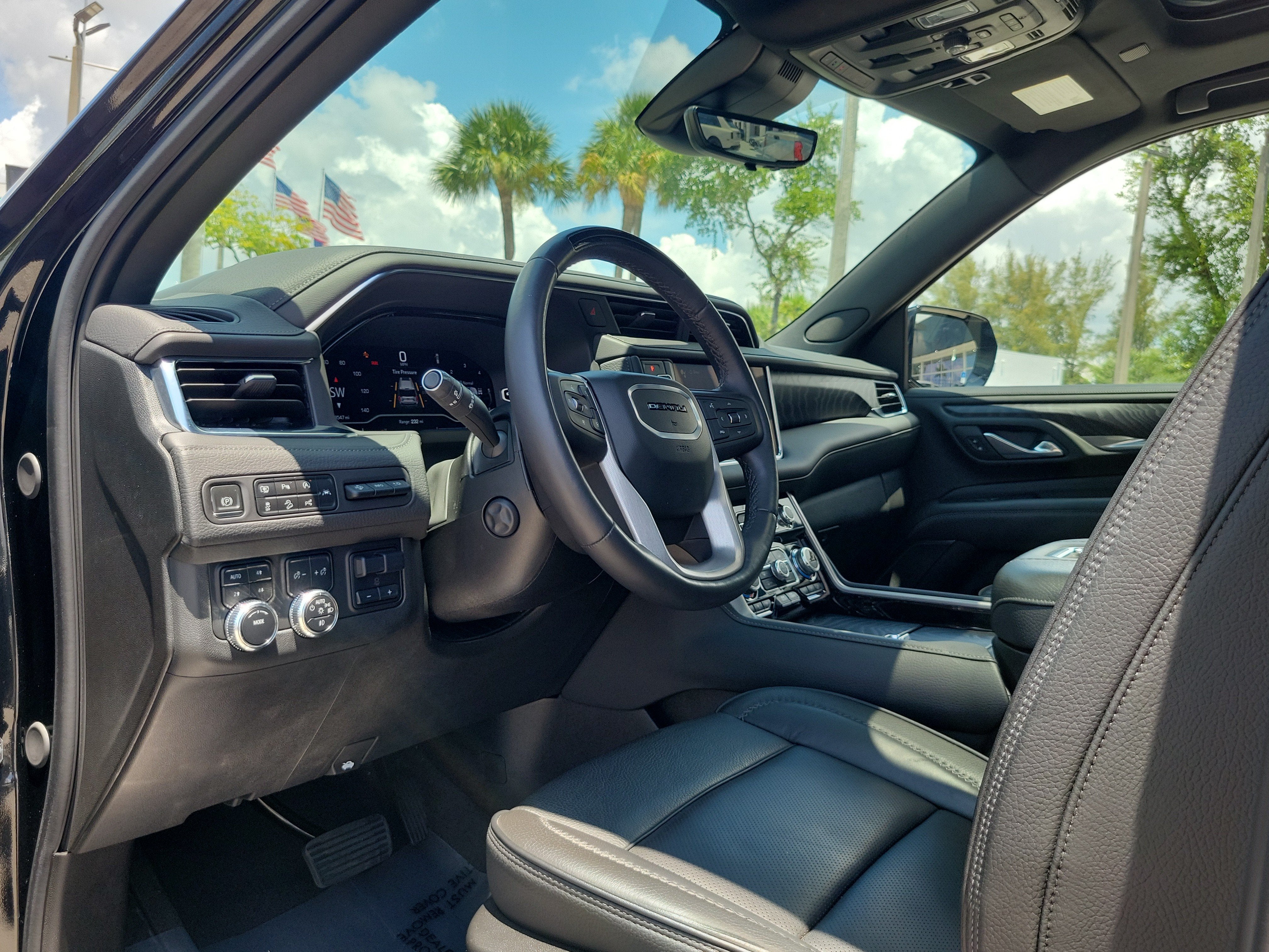 2024 GMC Yukon XL Denali
