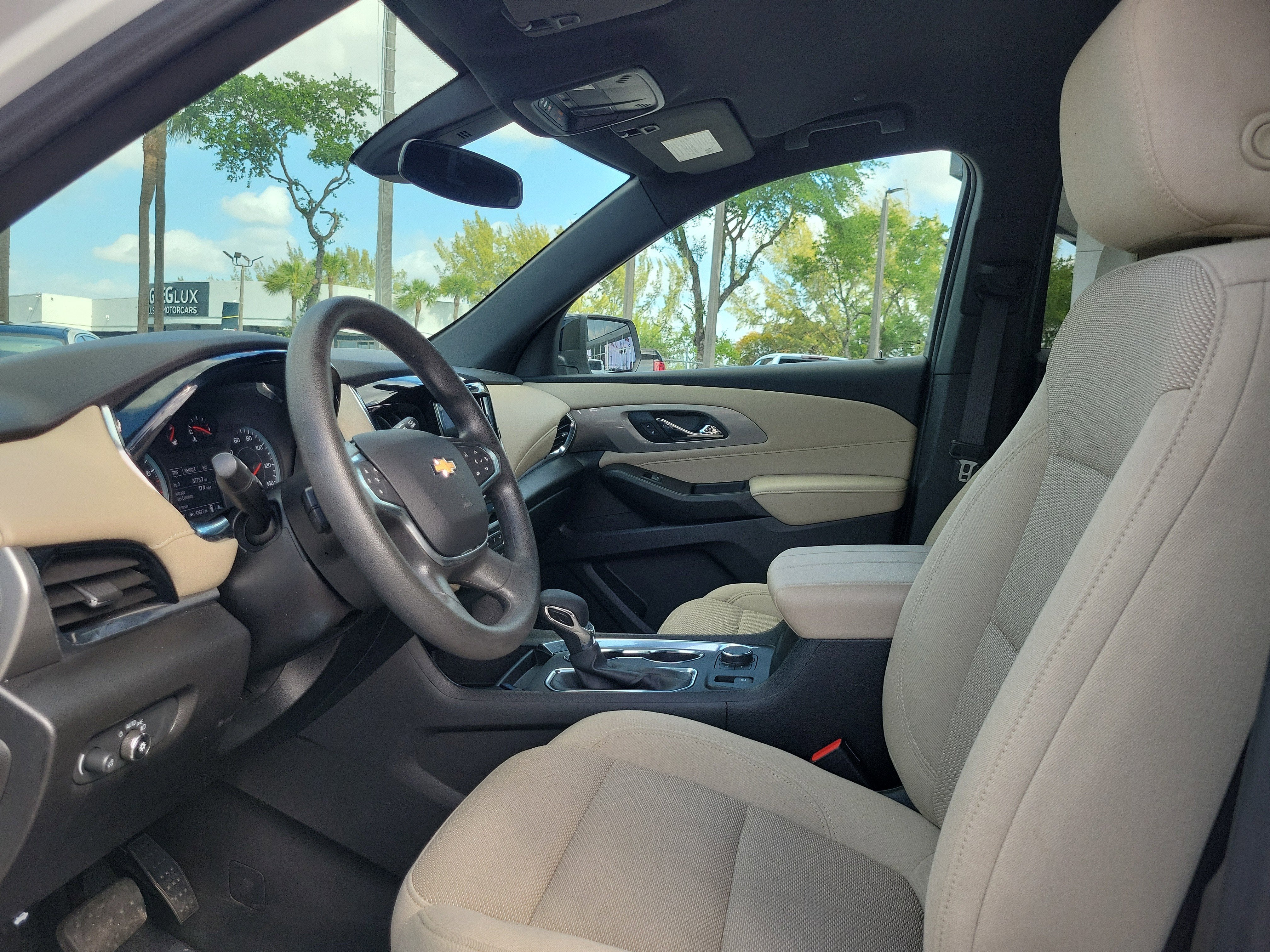 2023 Chevrolet Traverse LS