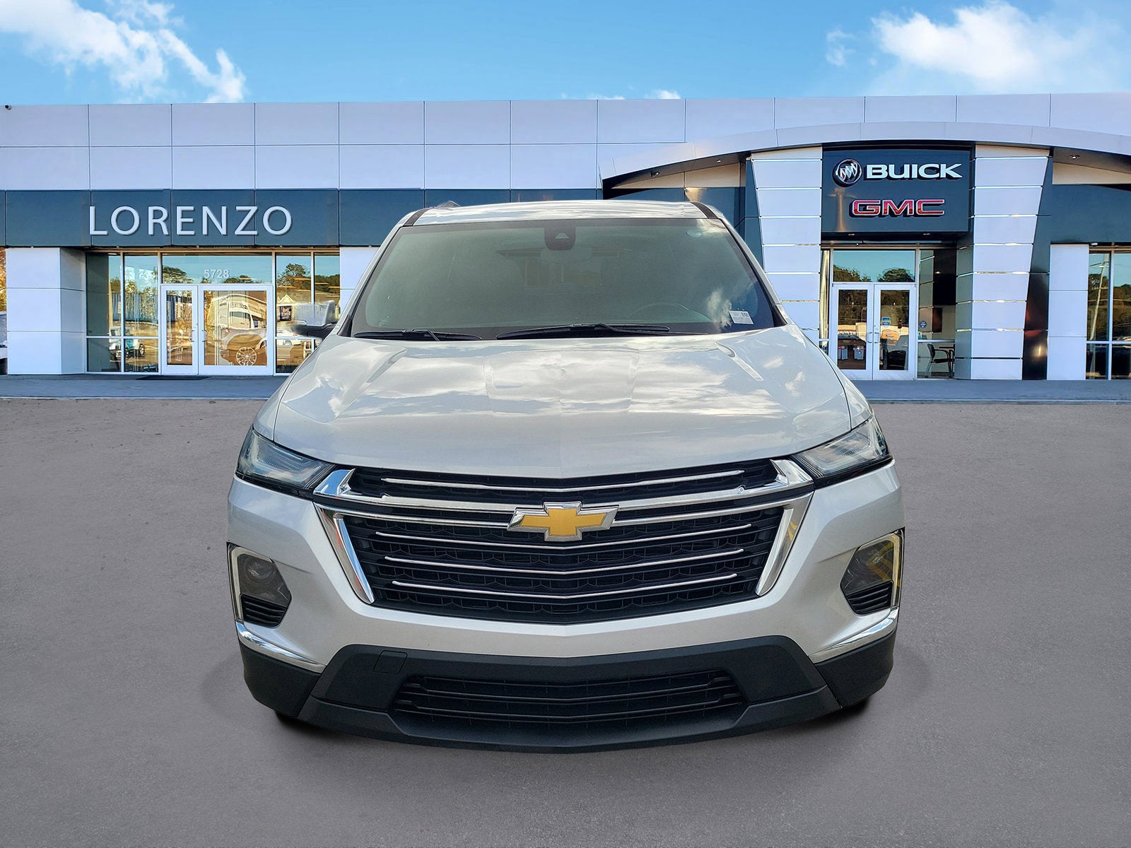 2022 Chevrolet Traverse LT Cloth