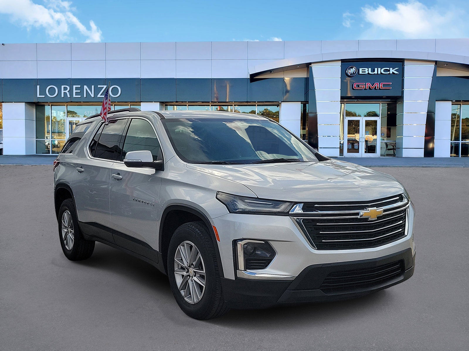 2022 Chevrolet Traverse LT Cloth
