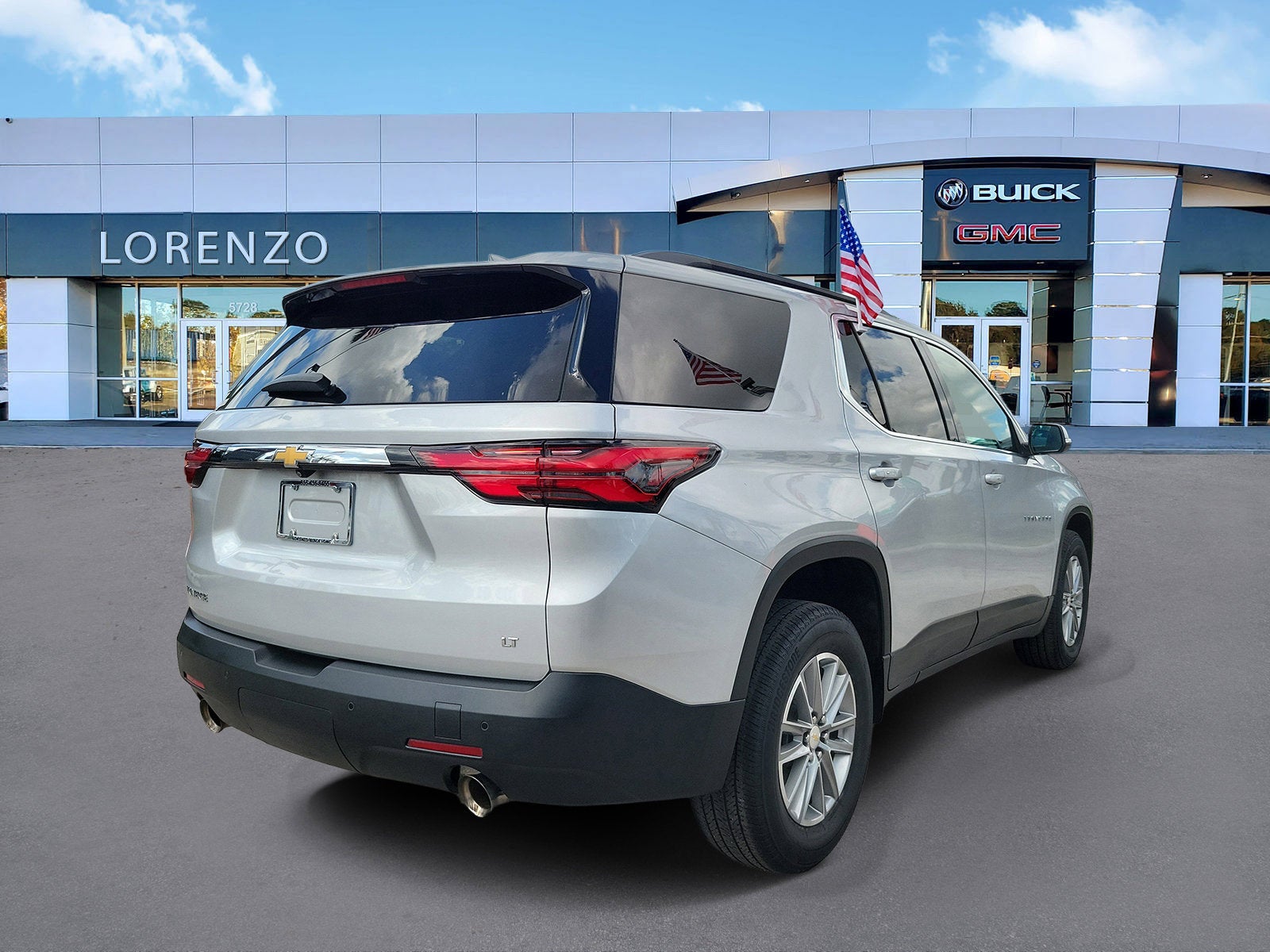2022 Chevrolet Traverse LT Cloth