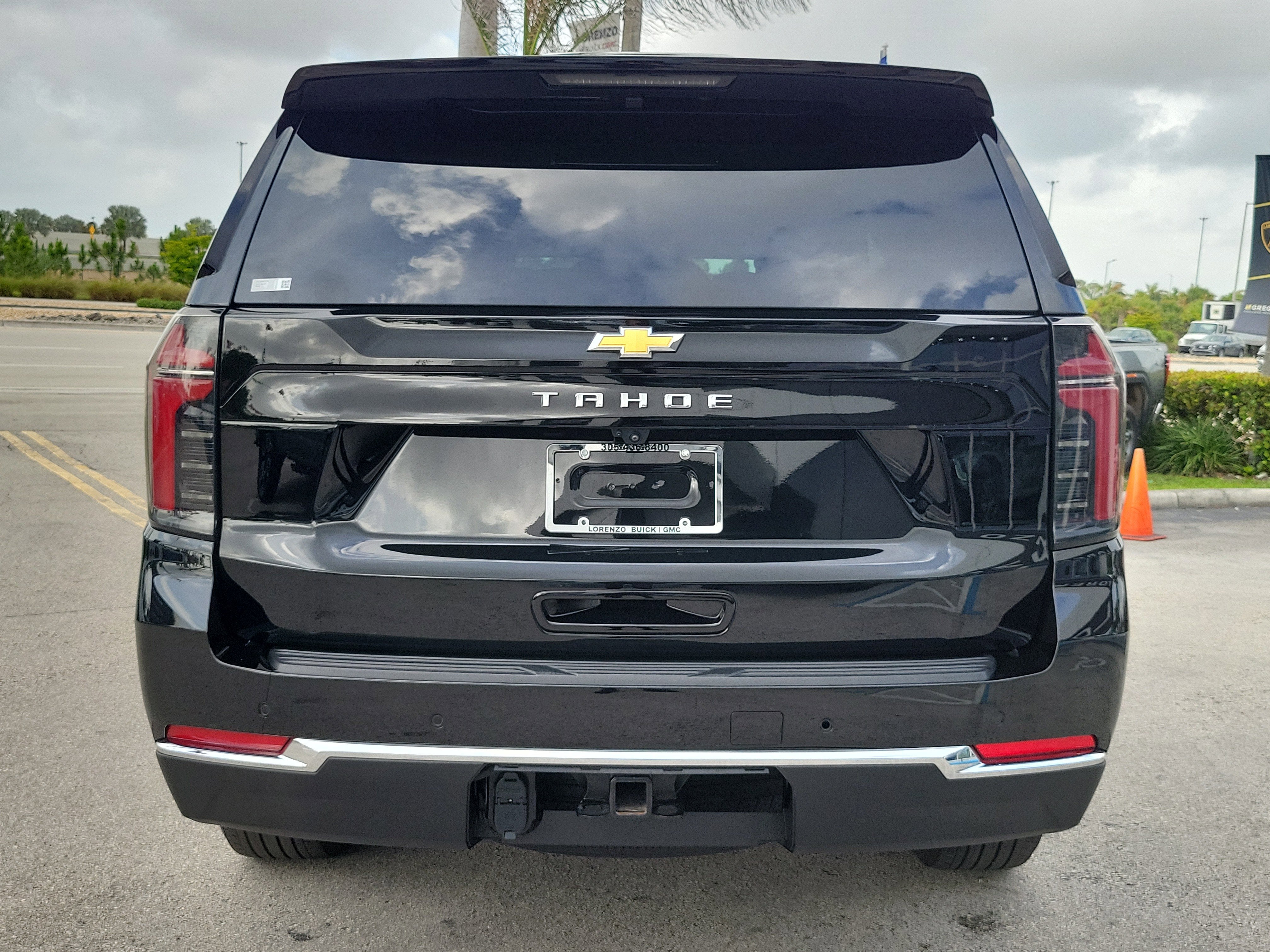 2025 Chevrolet Tahoe LS