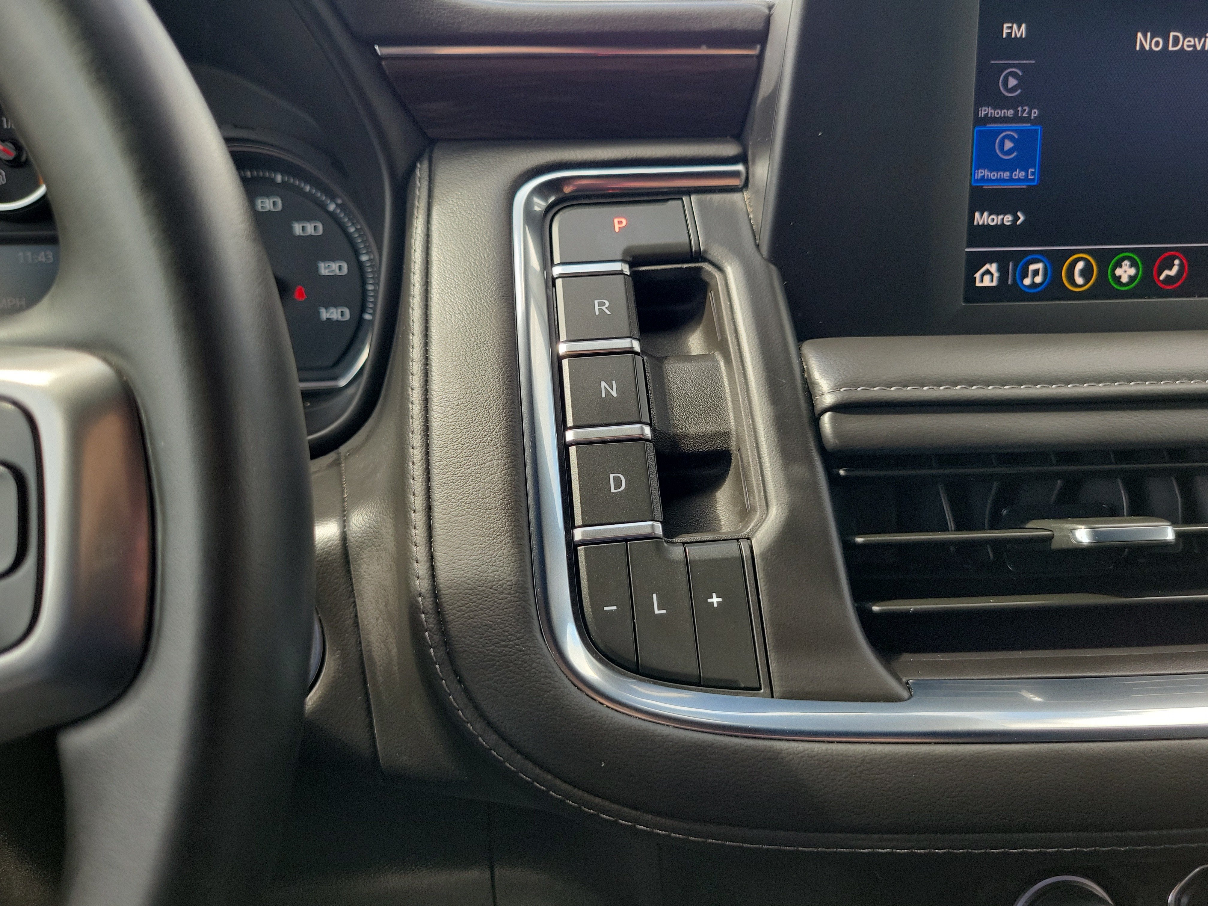 2024 Chevrolet Suburban LS