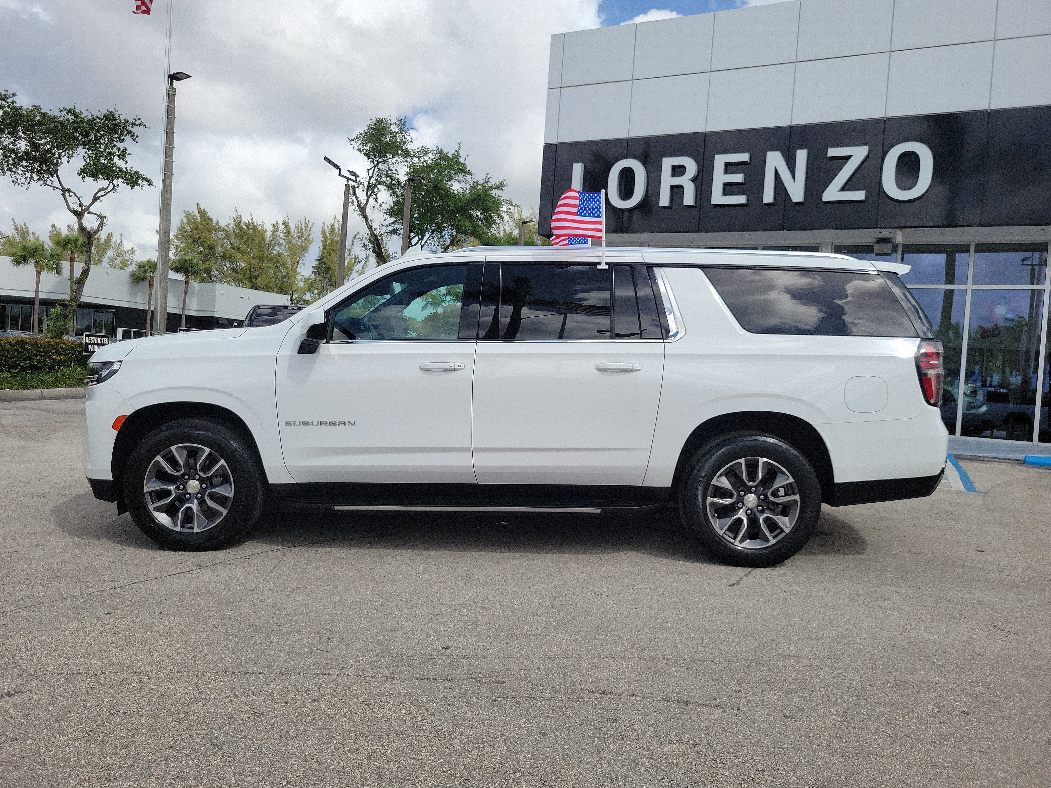 2021 Chevrolet Suburban LT