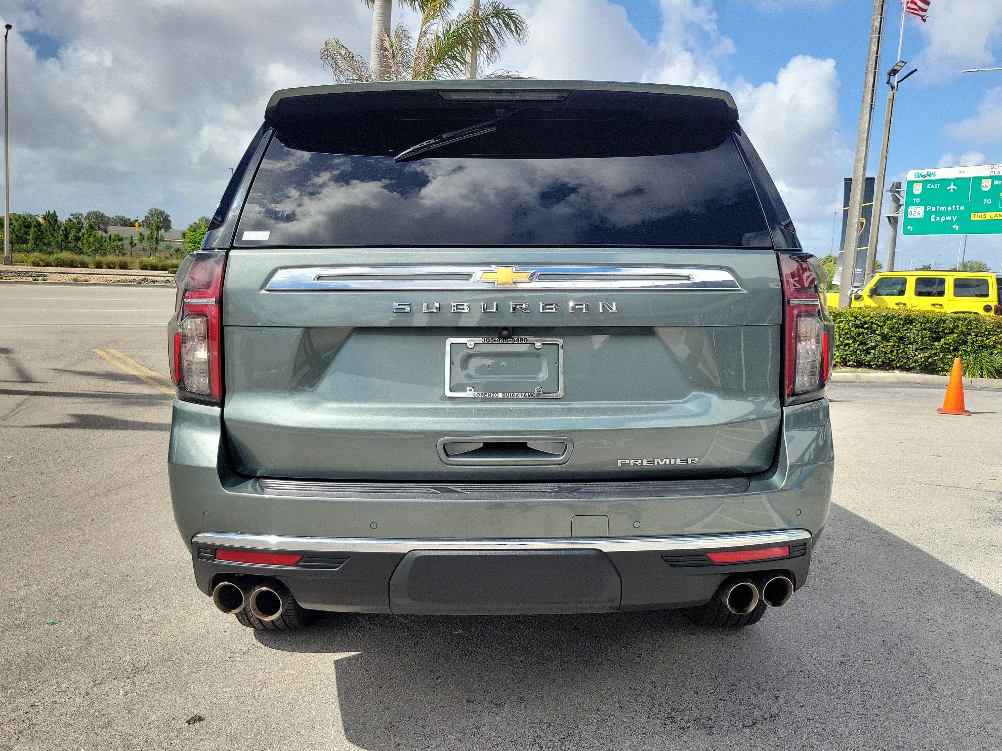 2023 Chevrolet Suburban Premier