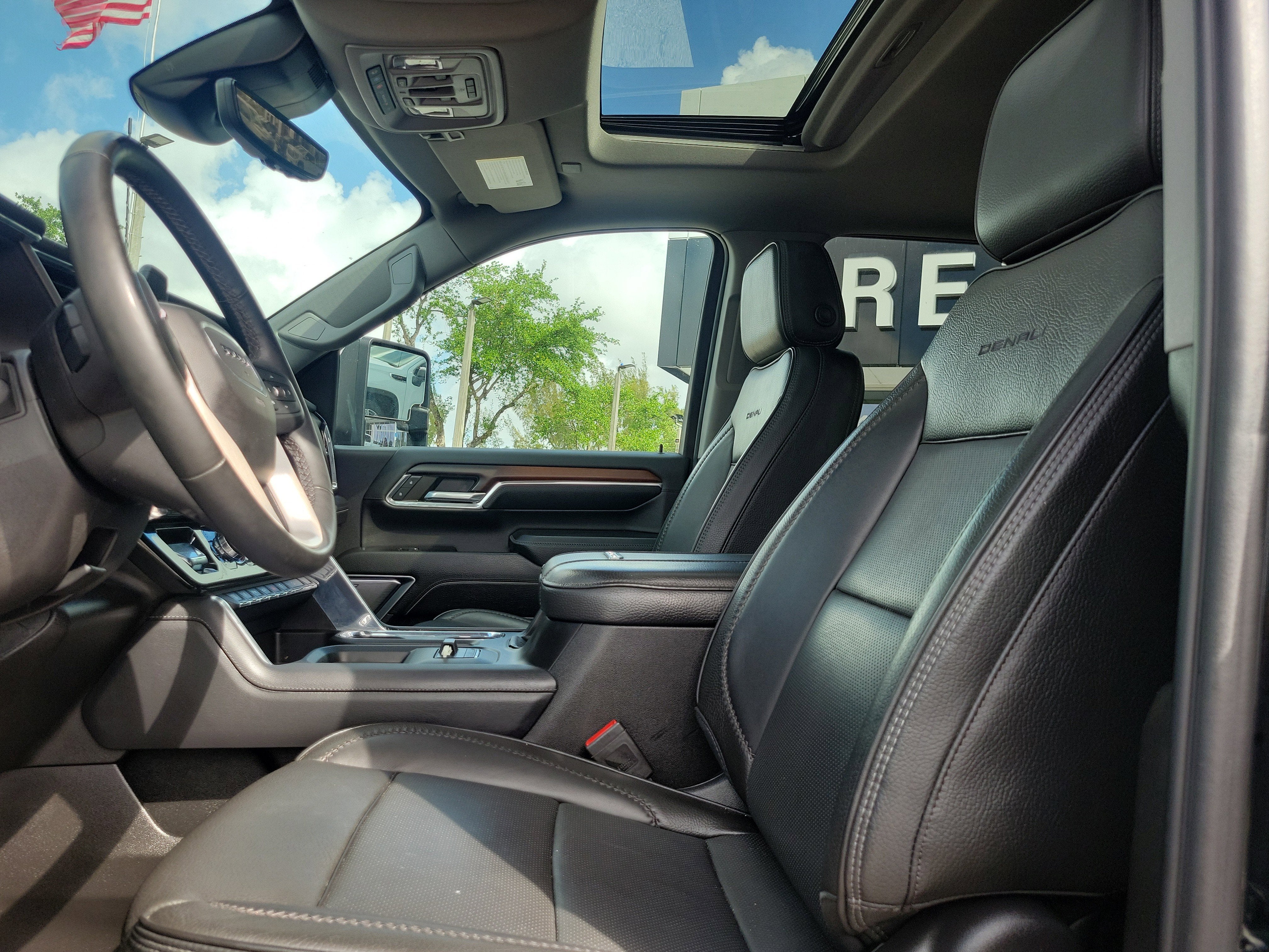 2024 GMC Sierra 2500 HD Denali