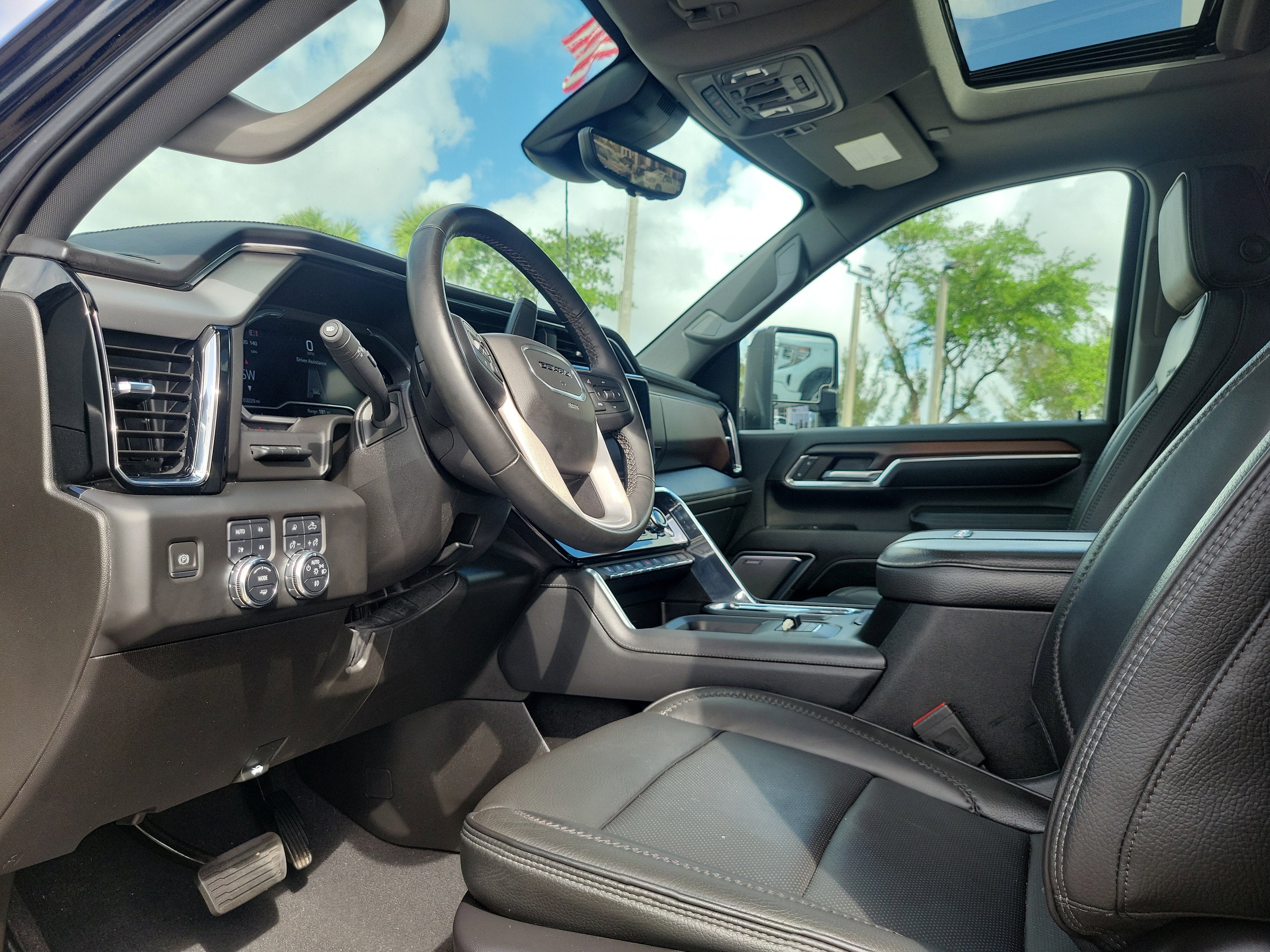 2024 GMC Sierra 2500 HD Denali