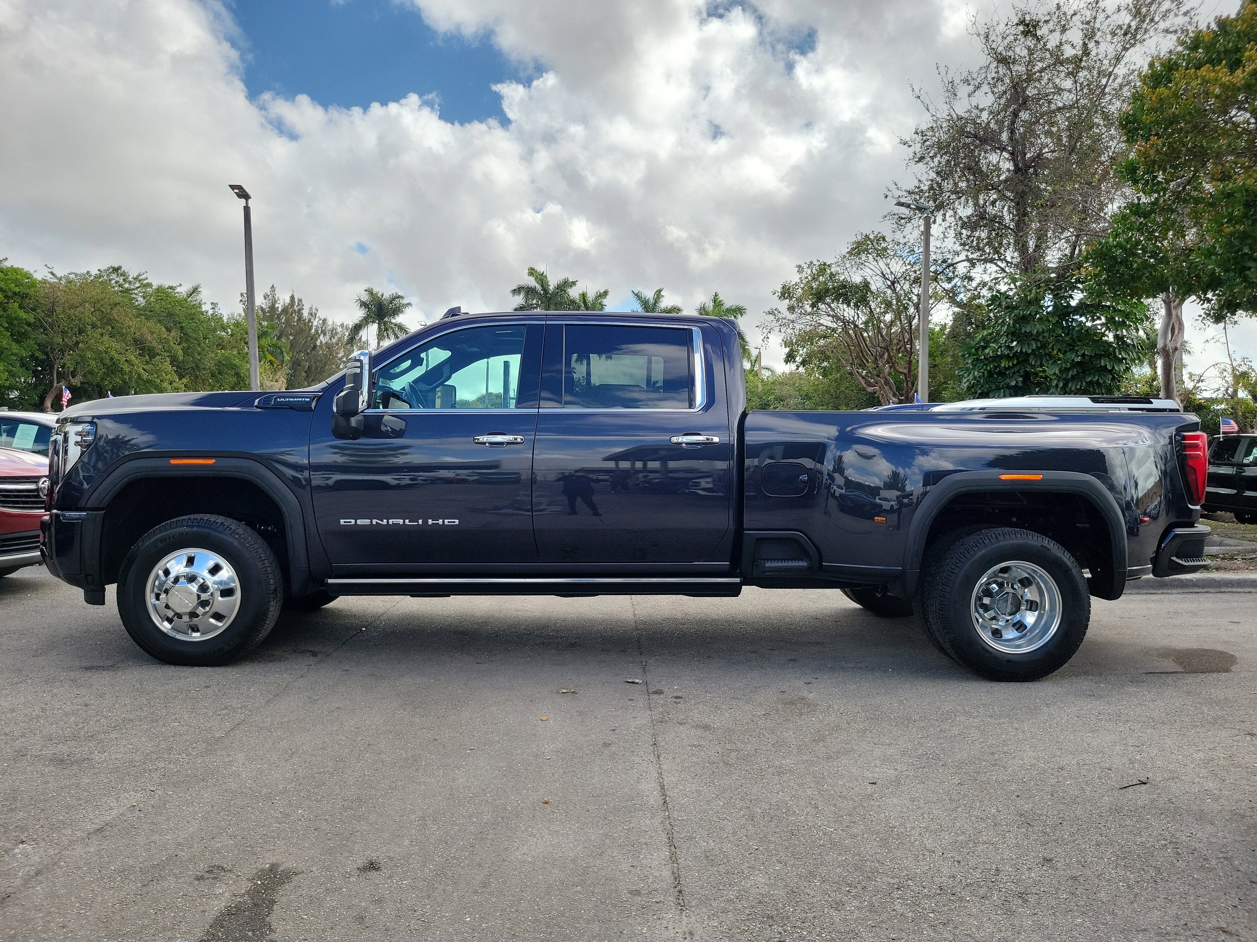 2024 GMC Sierra 3500 HD Denali Ultimate DRW