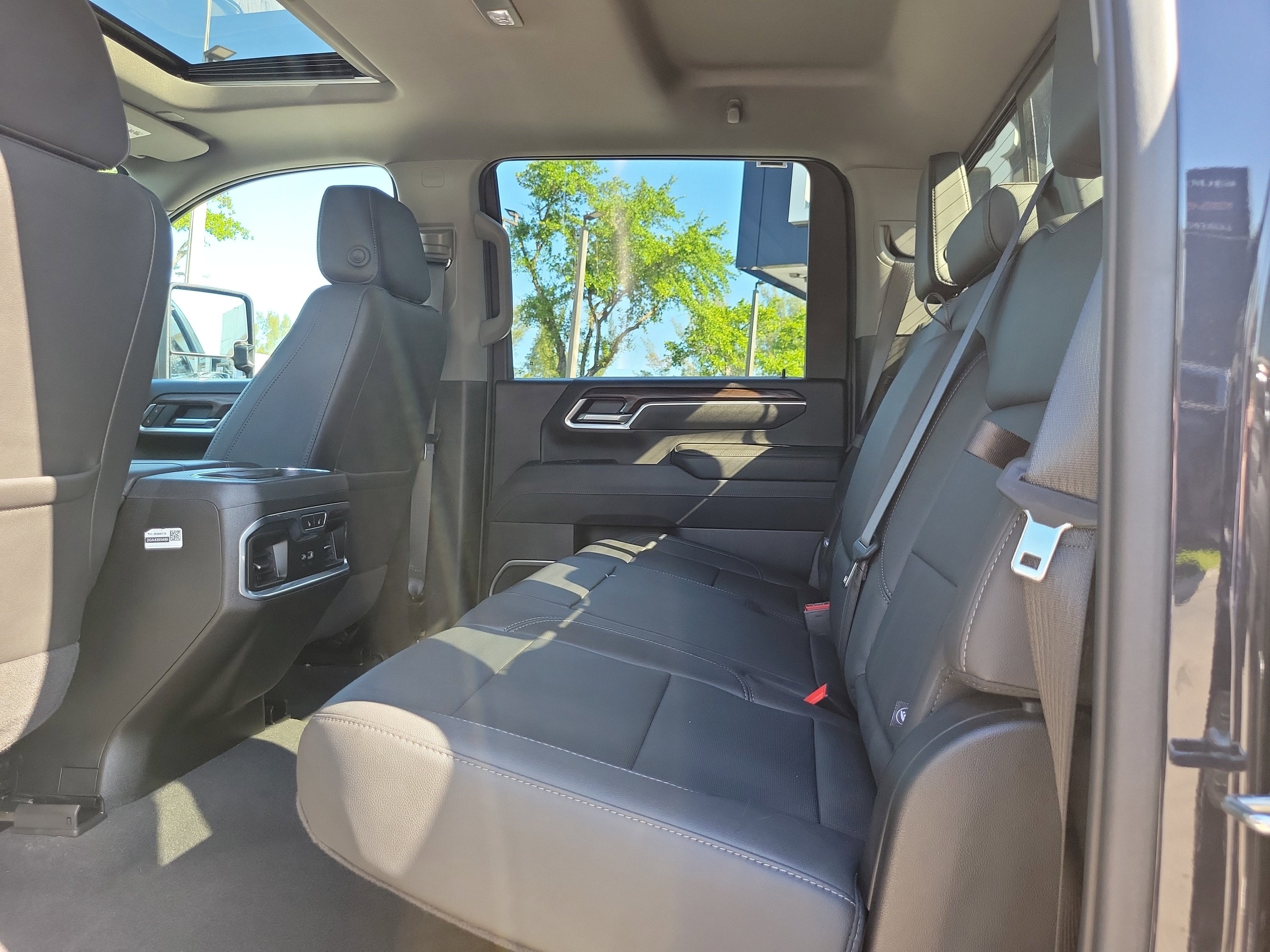2025 GMC Sierra 2500 HD SLT