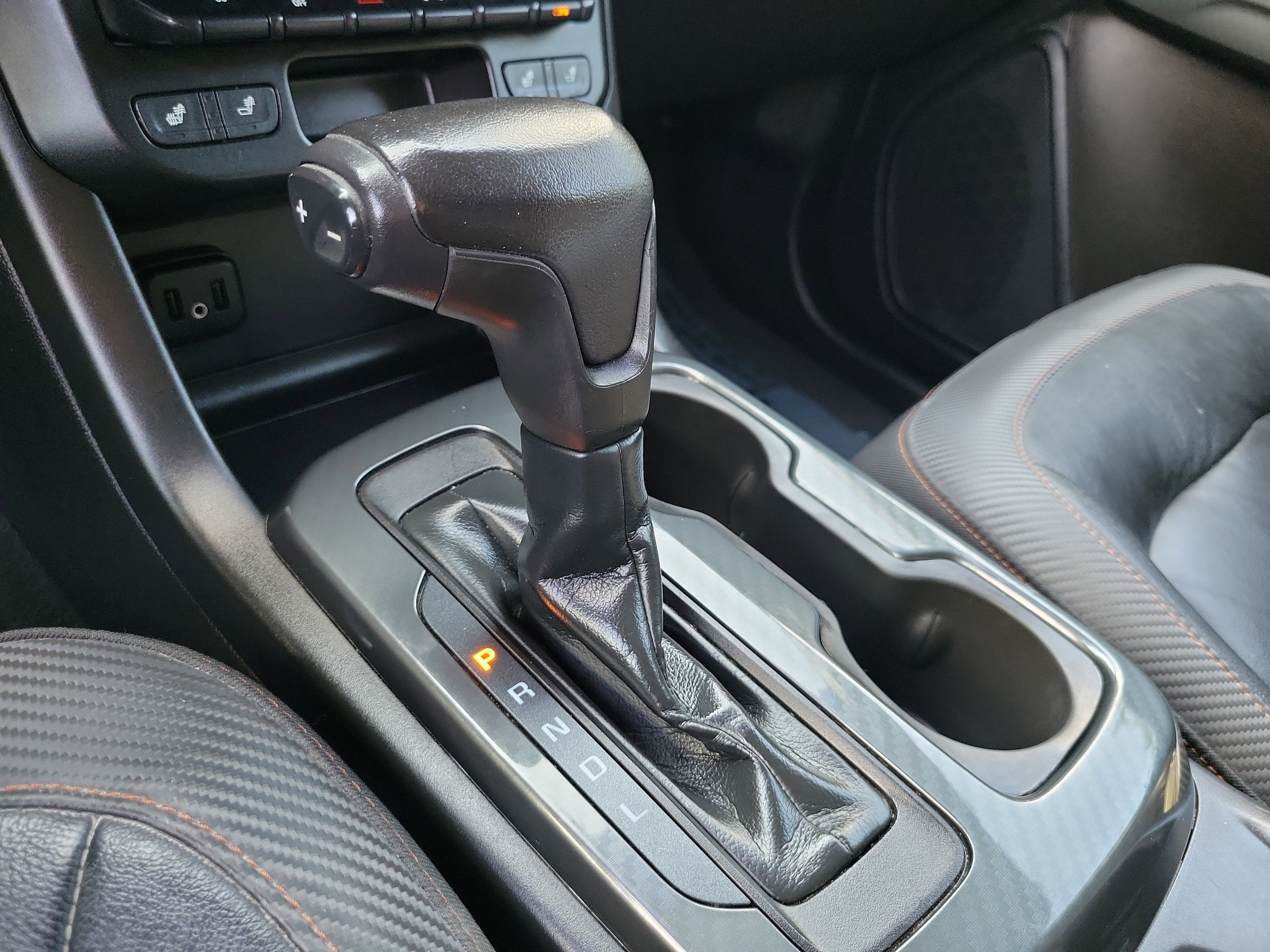 2021 GMC Canyon AT4 - Leather
