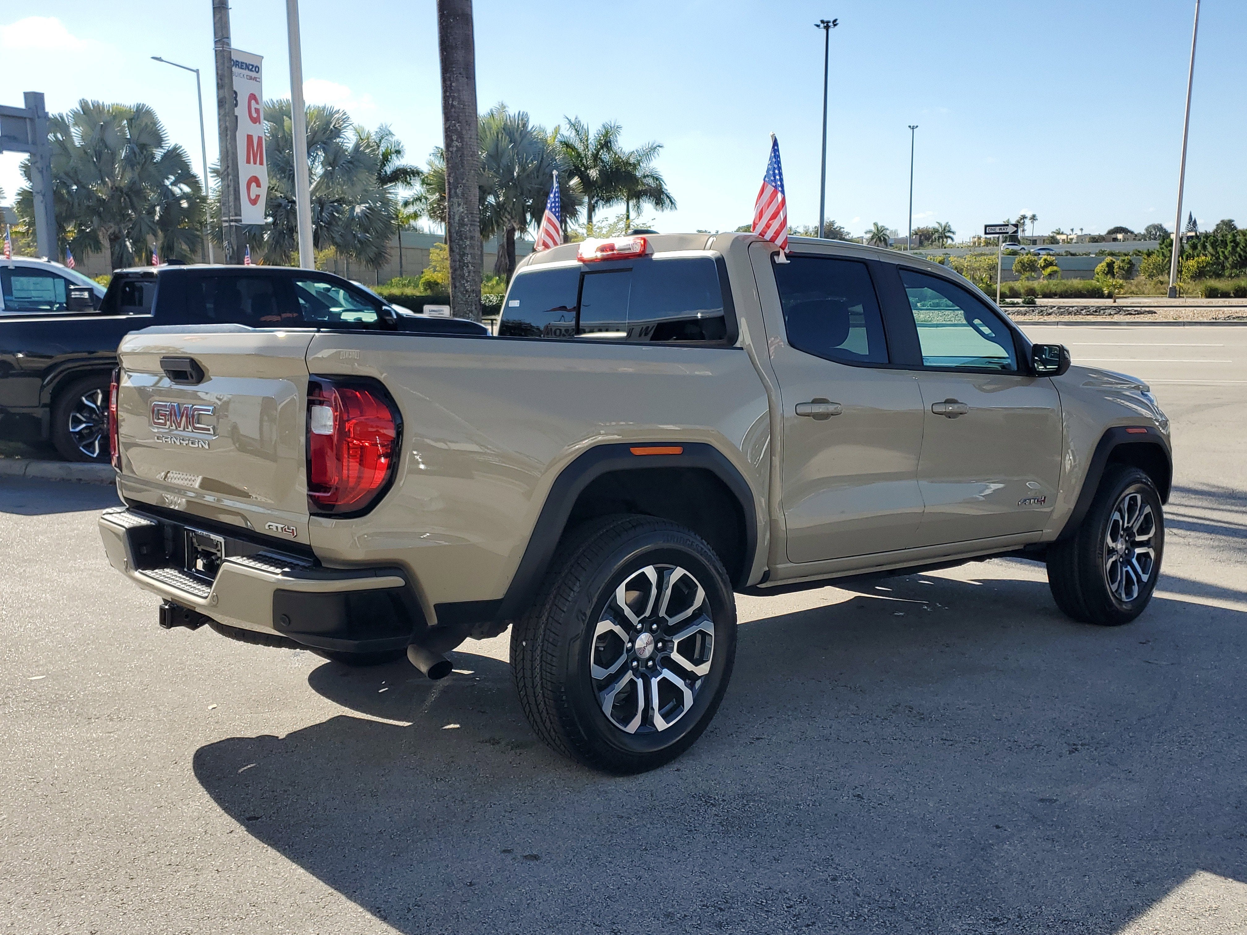 2023 GMC Canyon AT4
